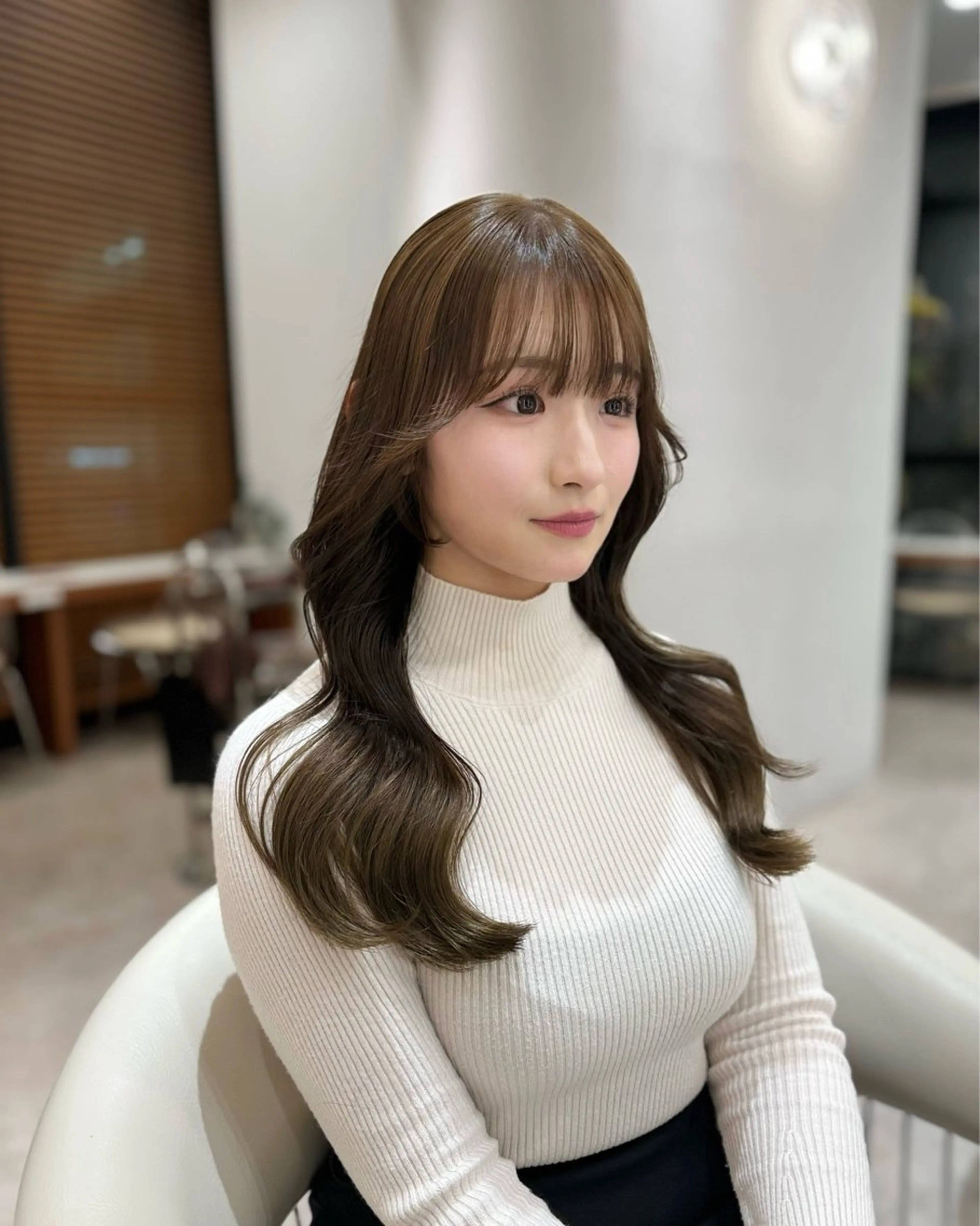 セミロング カラー ベージュカラー グレージュ オリーブベージュ オリーブグレージュ オリーブグレー カット ヘアカラー トリートメント ヘアセット 韓国レイヤー🇰🇷 韓国研修◎渋谷カイトのヘアスタイル