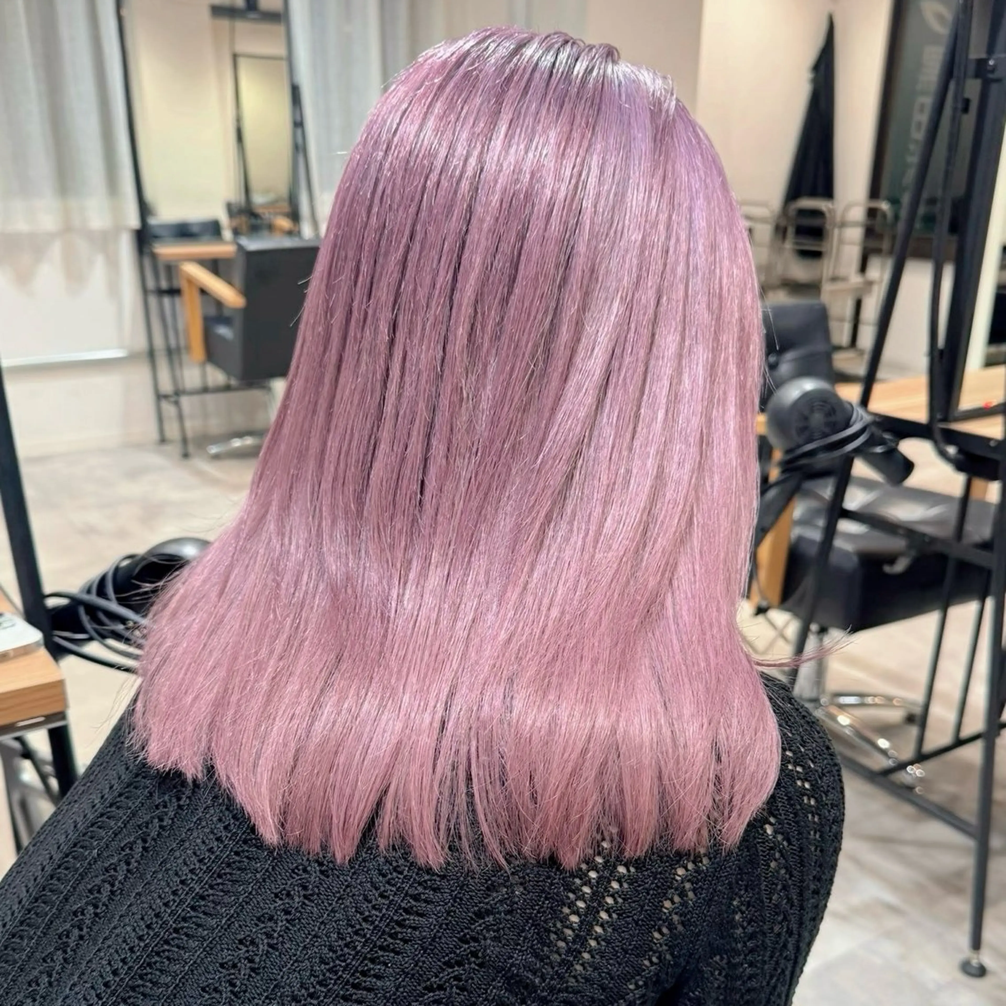 ミディアム ハイトーンイヤ リングカラー清水隆央のヘアスタイル