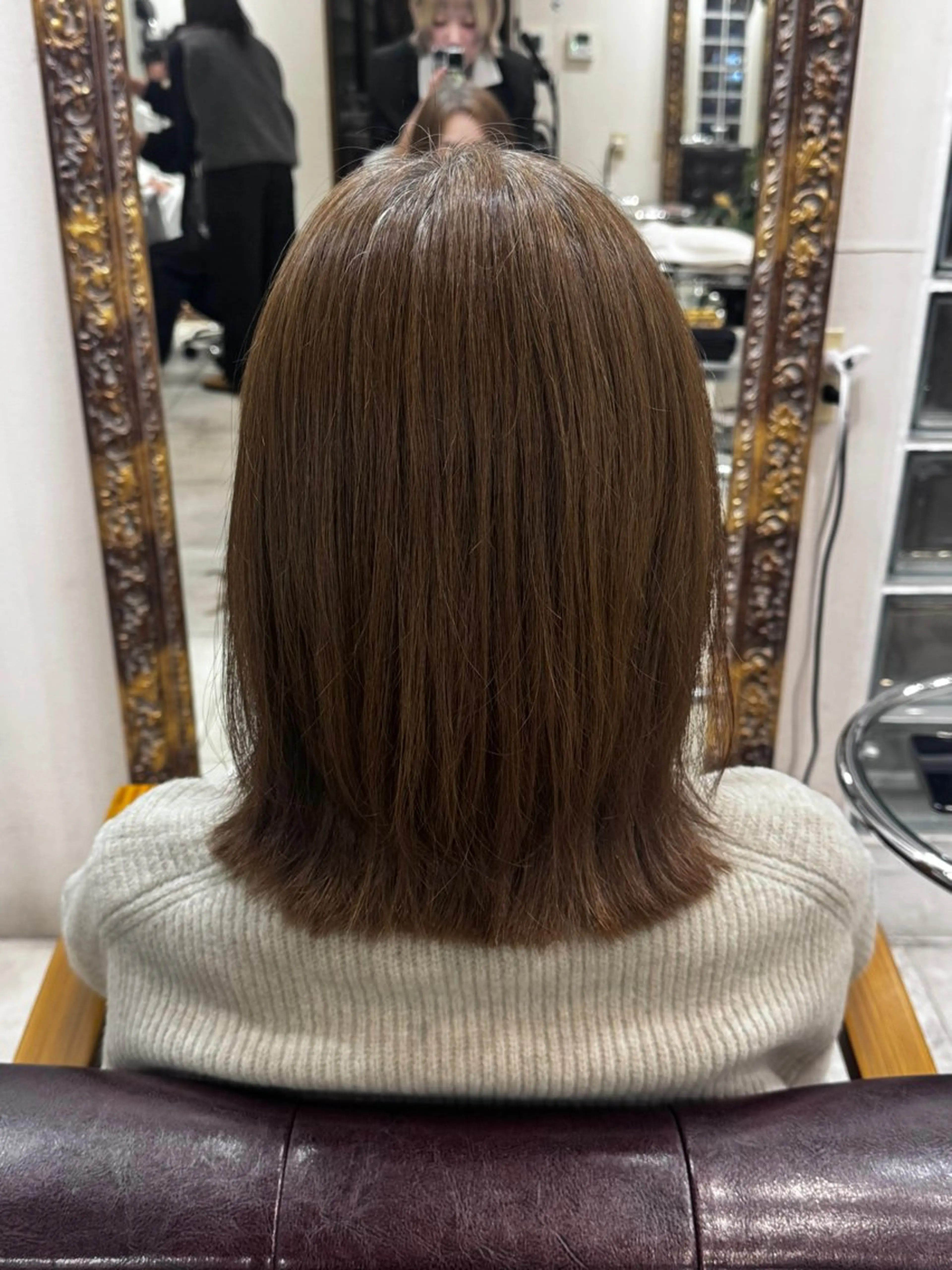 ミディアム カット 佐藤 凜のヘアスタイル