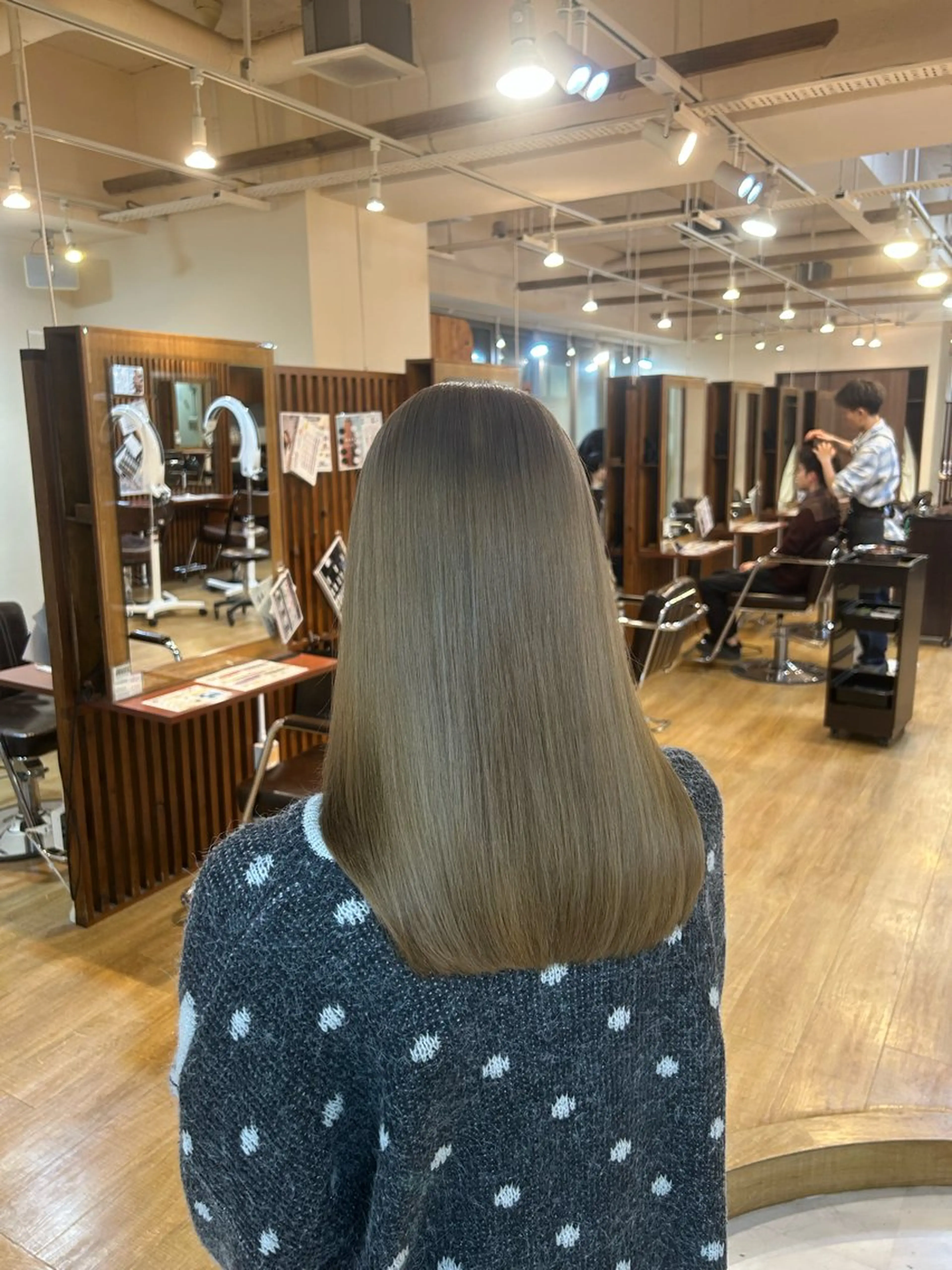 セミロング 林 佑哉のヘアスタイル