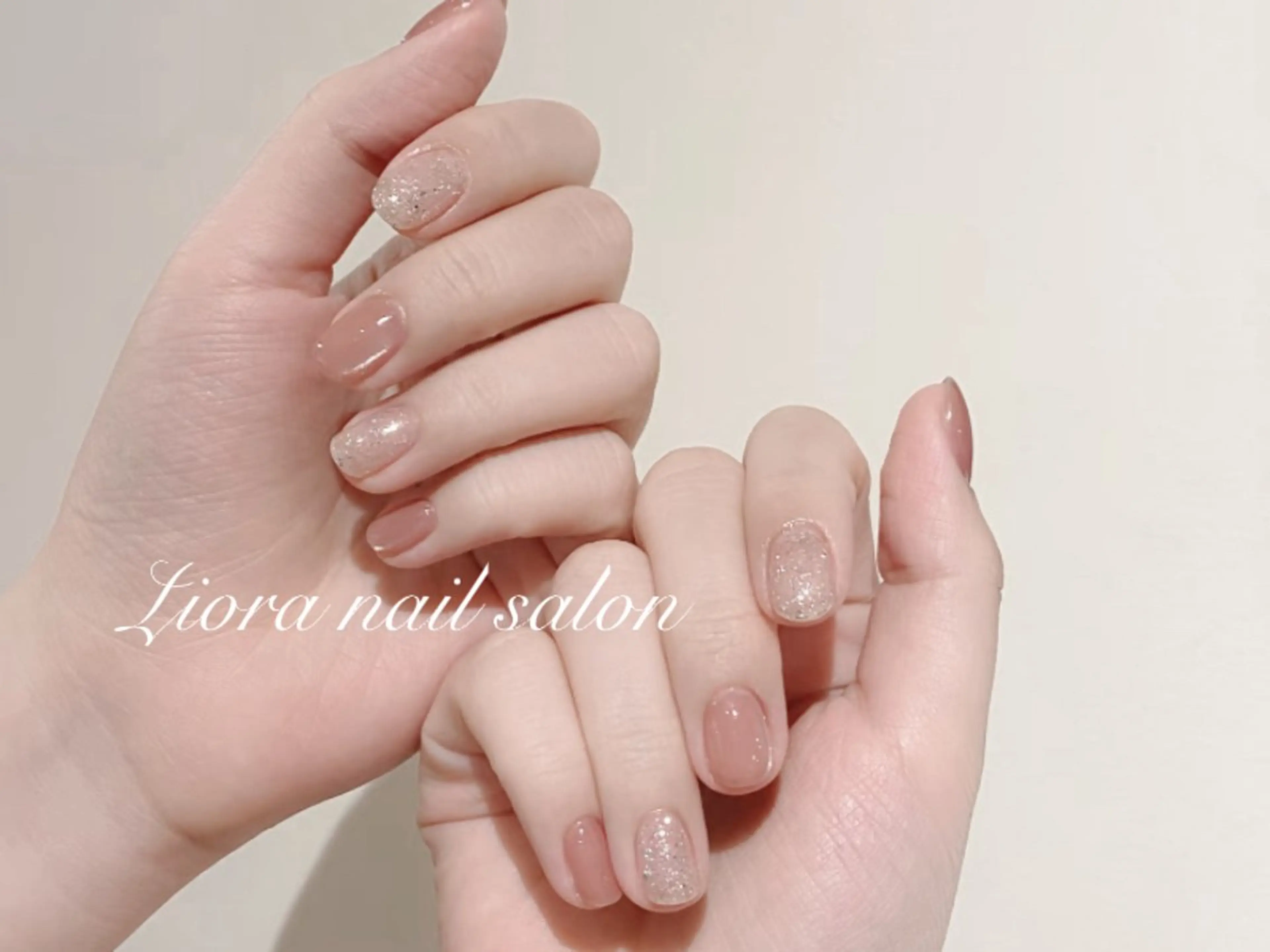 ネイル フレンチネイル ジェルネイル ガーリー グラデーション キラキラネイル ハンドネイル Liora nail スカルプ専門店のネイルデザイン