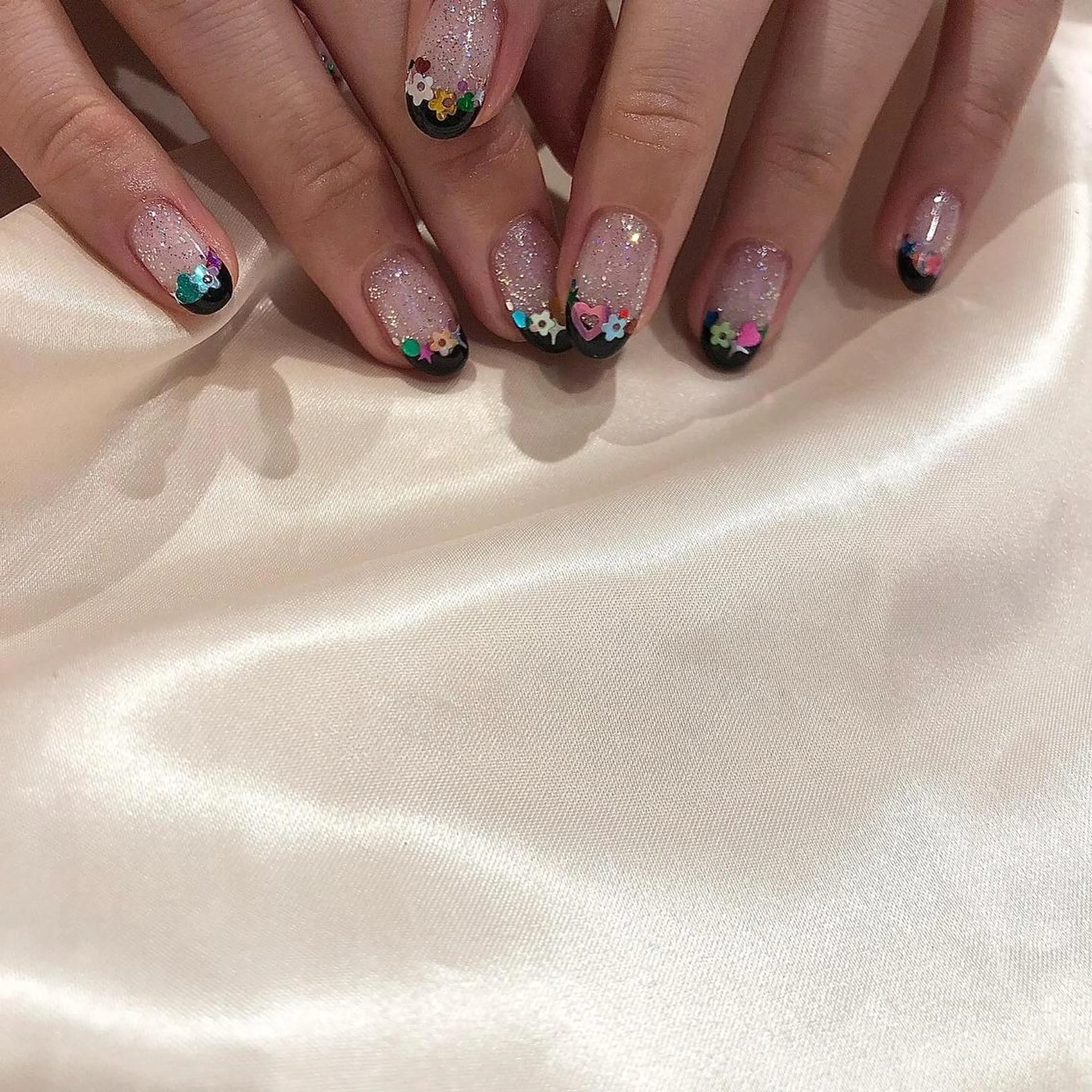 ネイル フラッシュネイル ハンドネイル パラあり！フィルイン 美フォルムのネイルデザイン