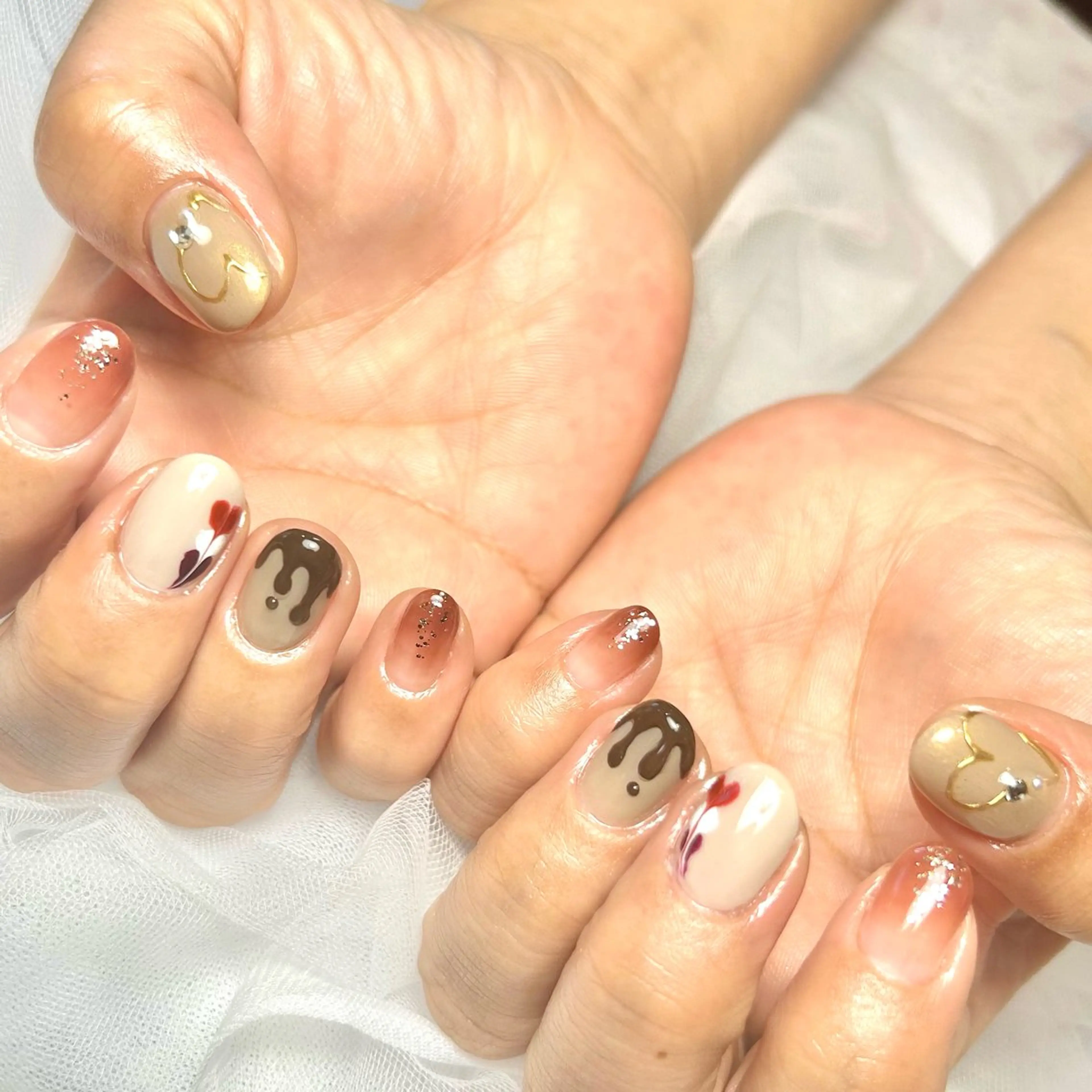 ネイル バレンタイン 藤崎 恵梨香のネイルデザイン