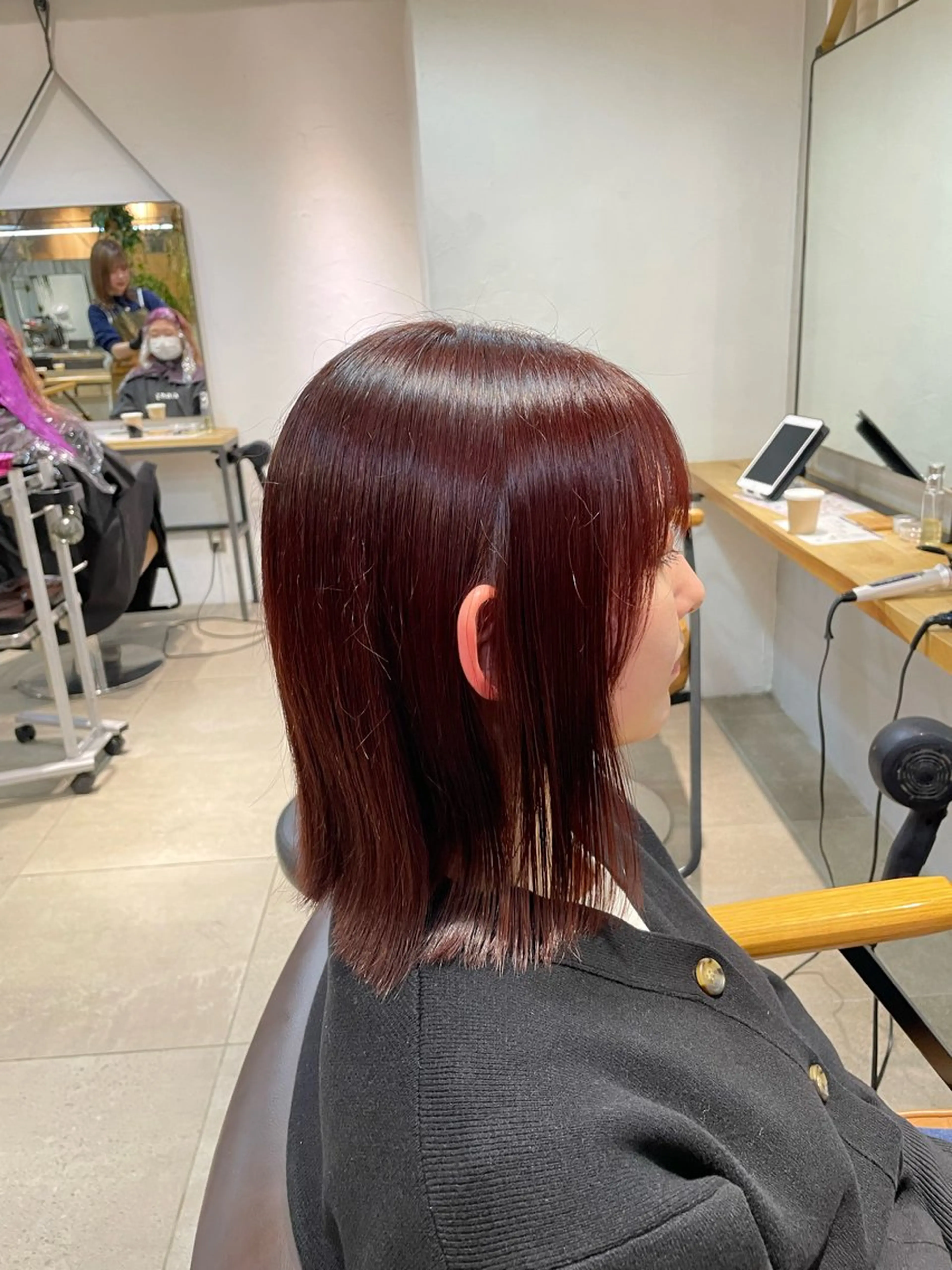 ミディアム ヘアカラー トリートメント ミルクティー× グレージュMOMOのヘアスタイル