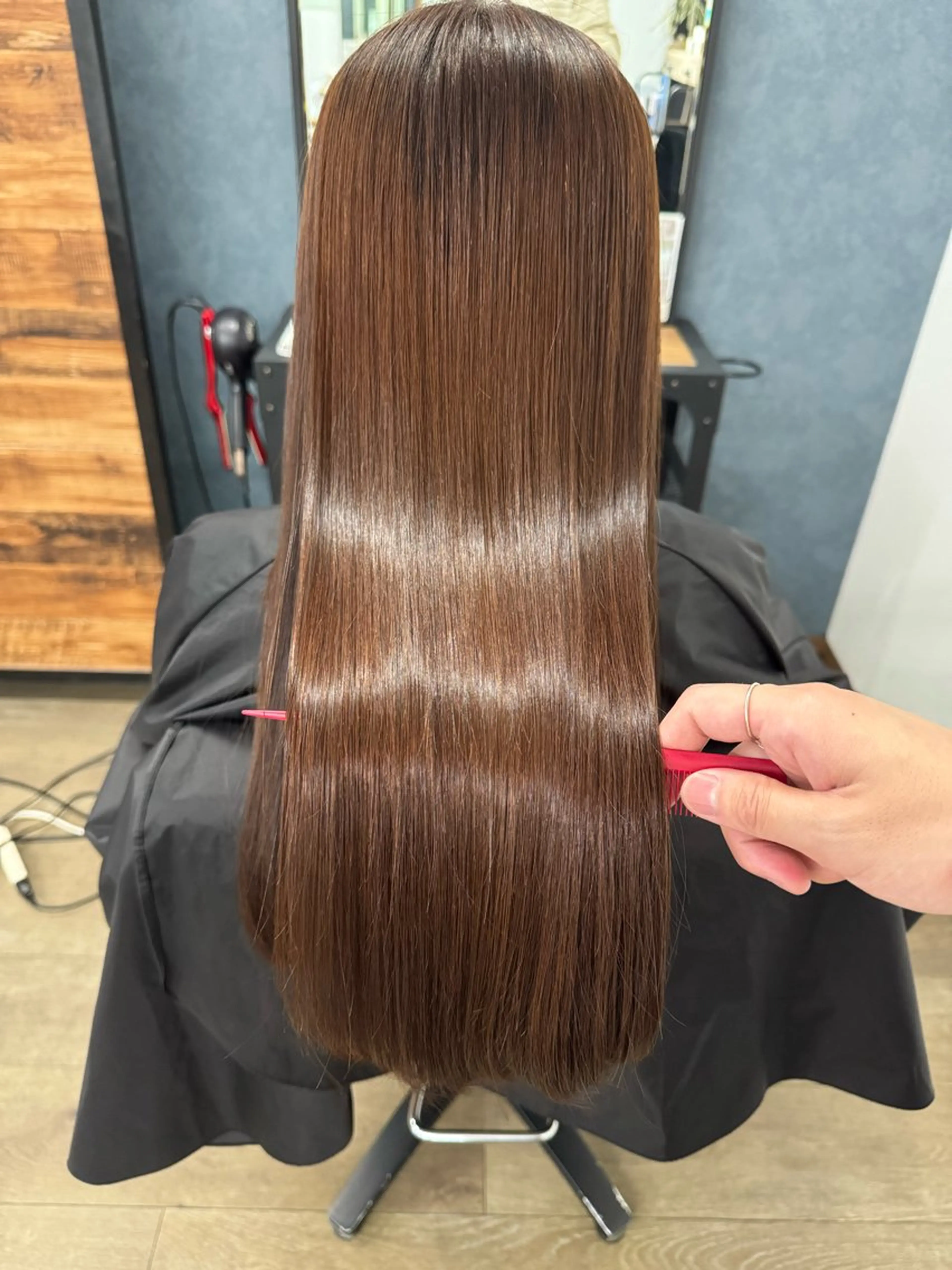 ⭕️【10限定】カット＋艶カラー＋髪質改善トリートメントUPTOGLOSS、フルカラー+1000の写真