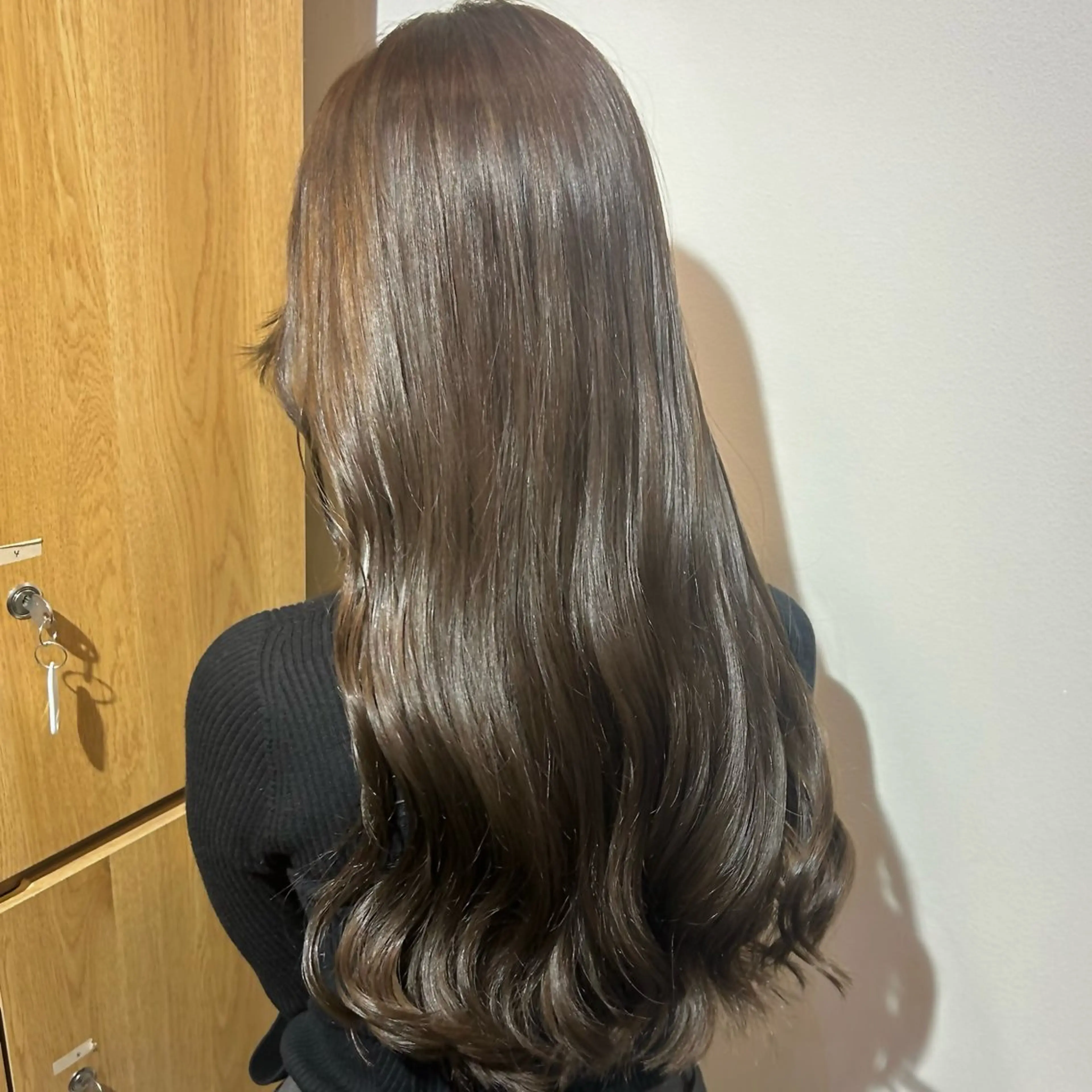 ロング カラー ベージュカラー ブリーチ ブラウンカラー 透明感カラー グレージュ ヘアカラー ブリーチなしベージュ /ヘアセット/ミユのヘアスタイル