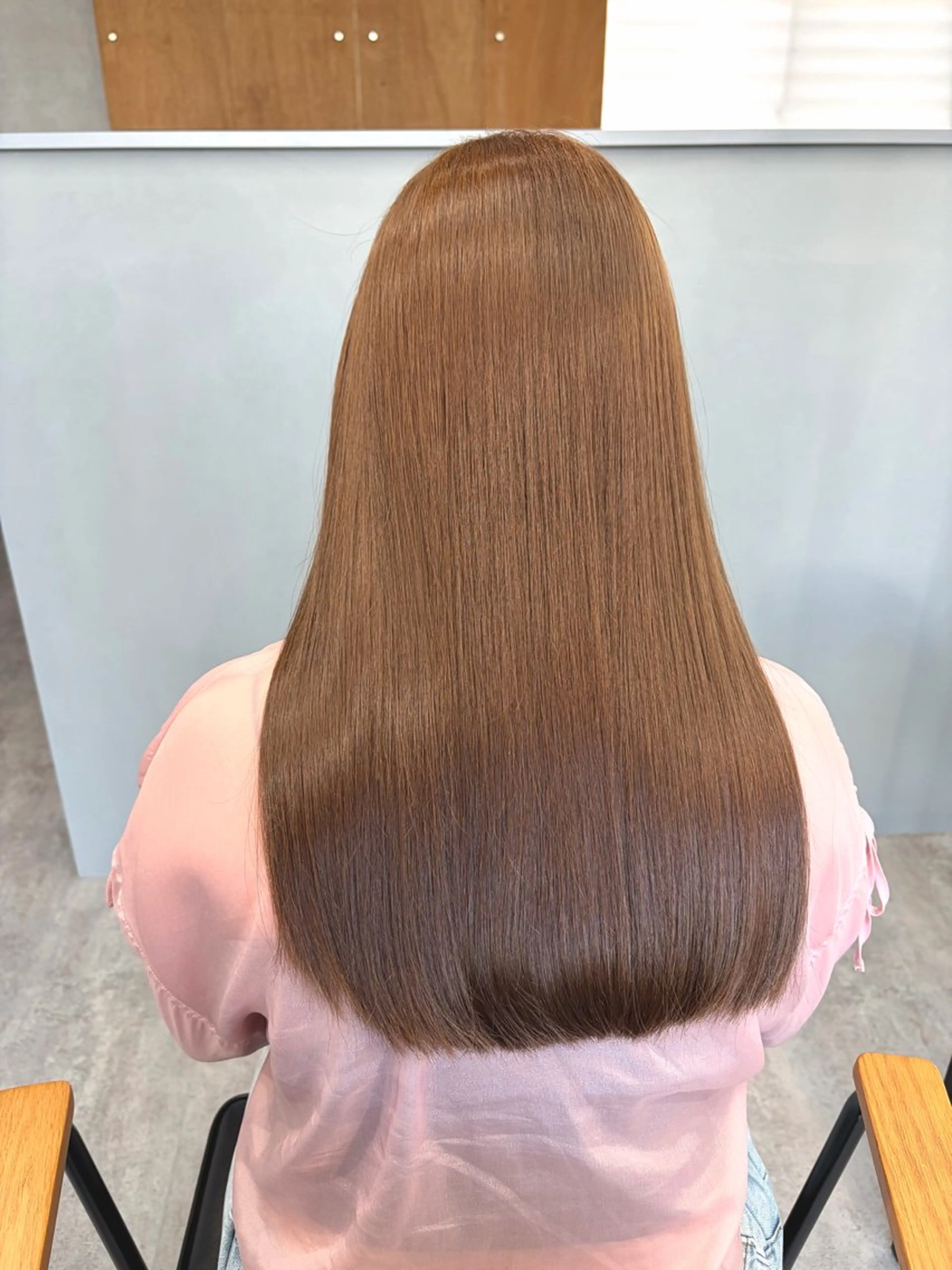 ロング カラー ブリーチ ダブルカラー カット ヘアカラー トリートメント S. Hitomiのヘアスタイル