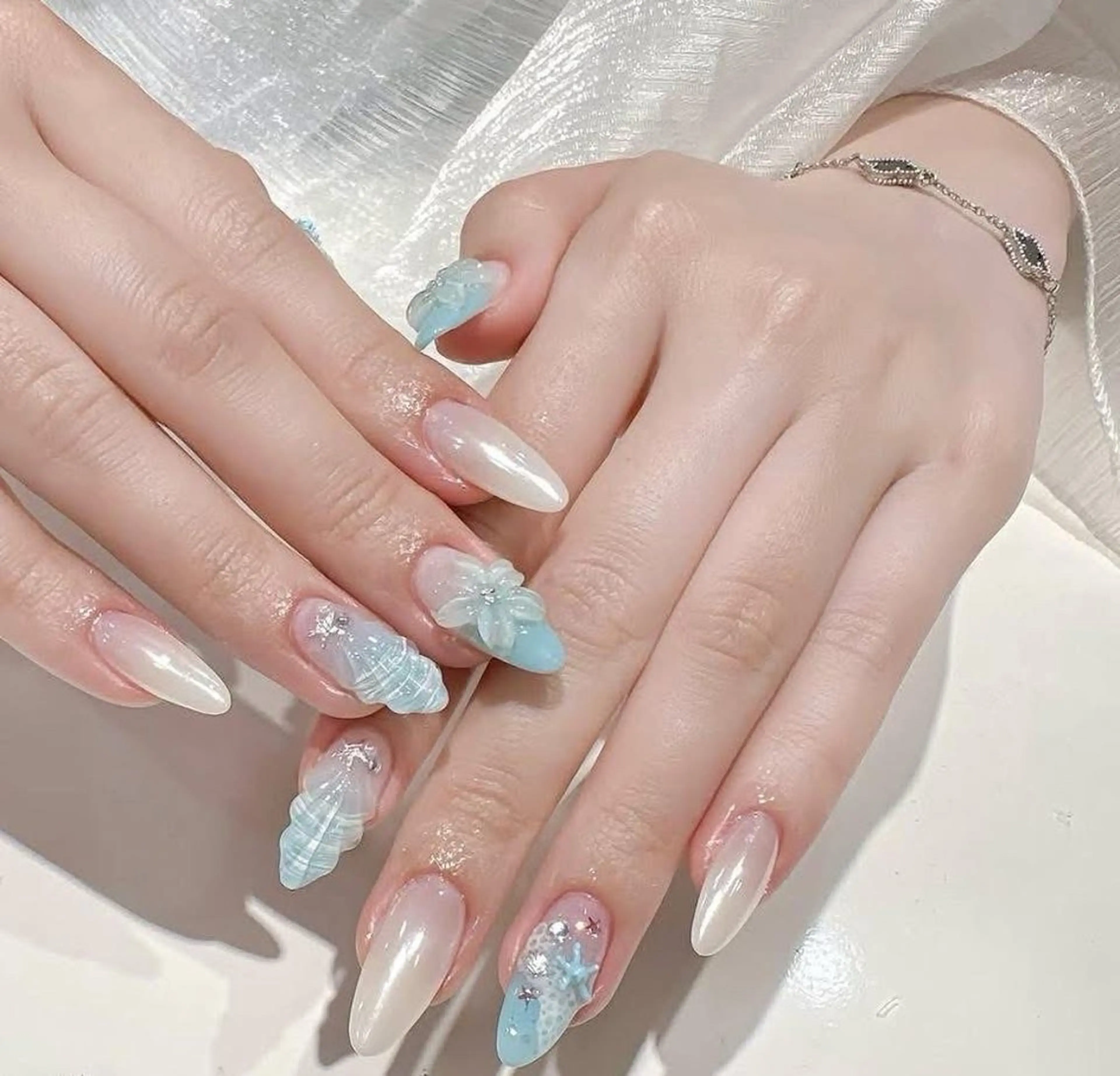 ネイル 韓国ネイル 夏ネイル ワンホンネイル ハンドネイル ハンドケア Daisy Nailsのネイルデザイン
