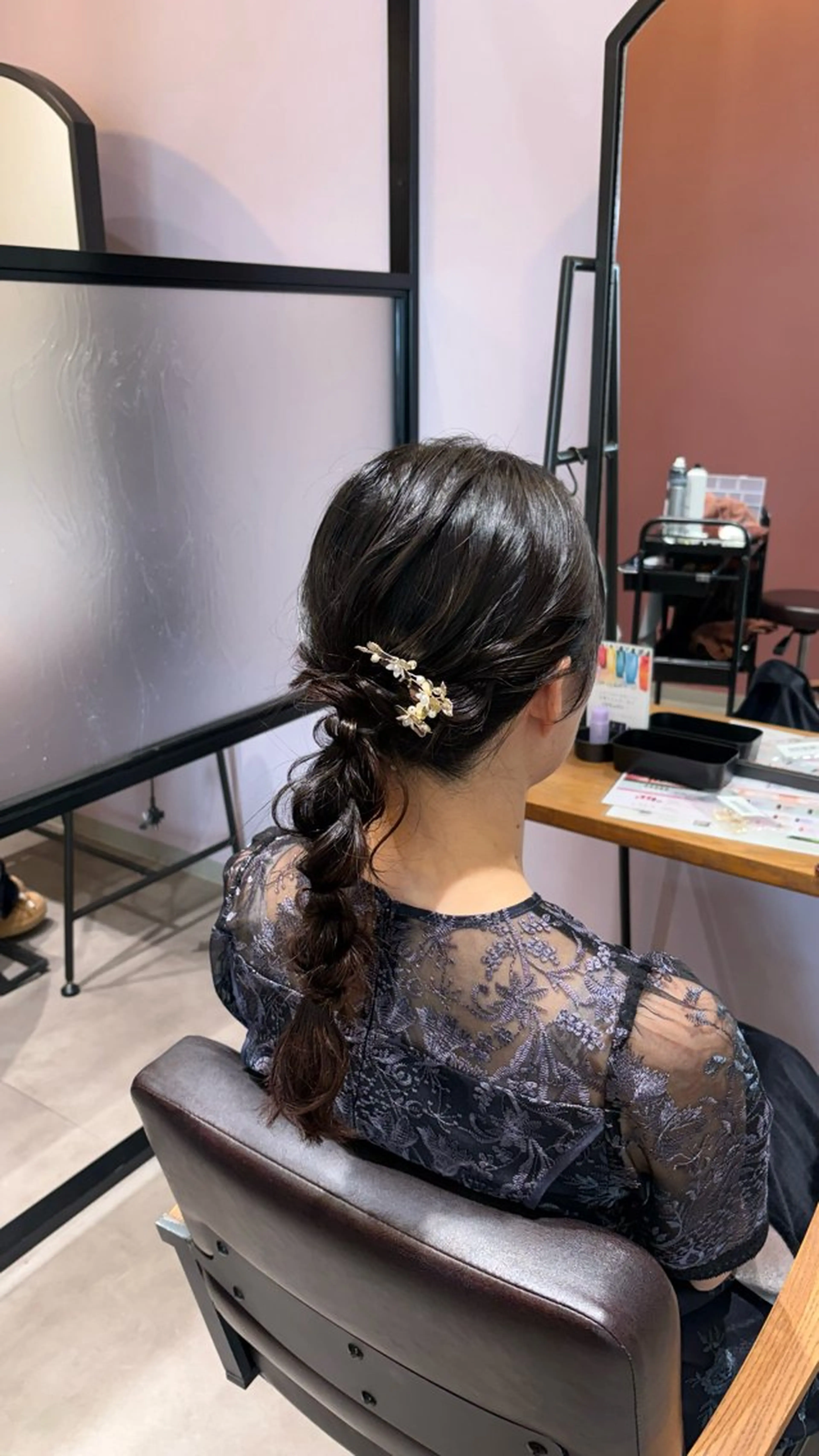 ミディアム ヘアアレンジ 作野 潮織のヘアスタイル