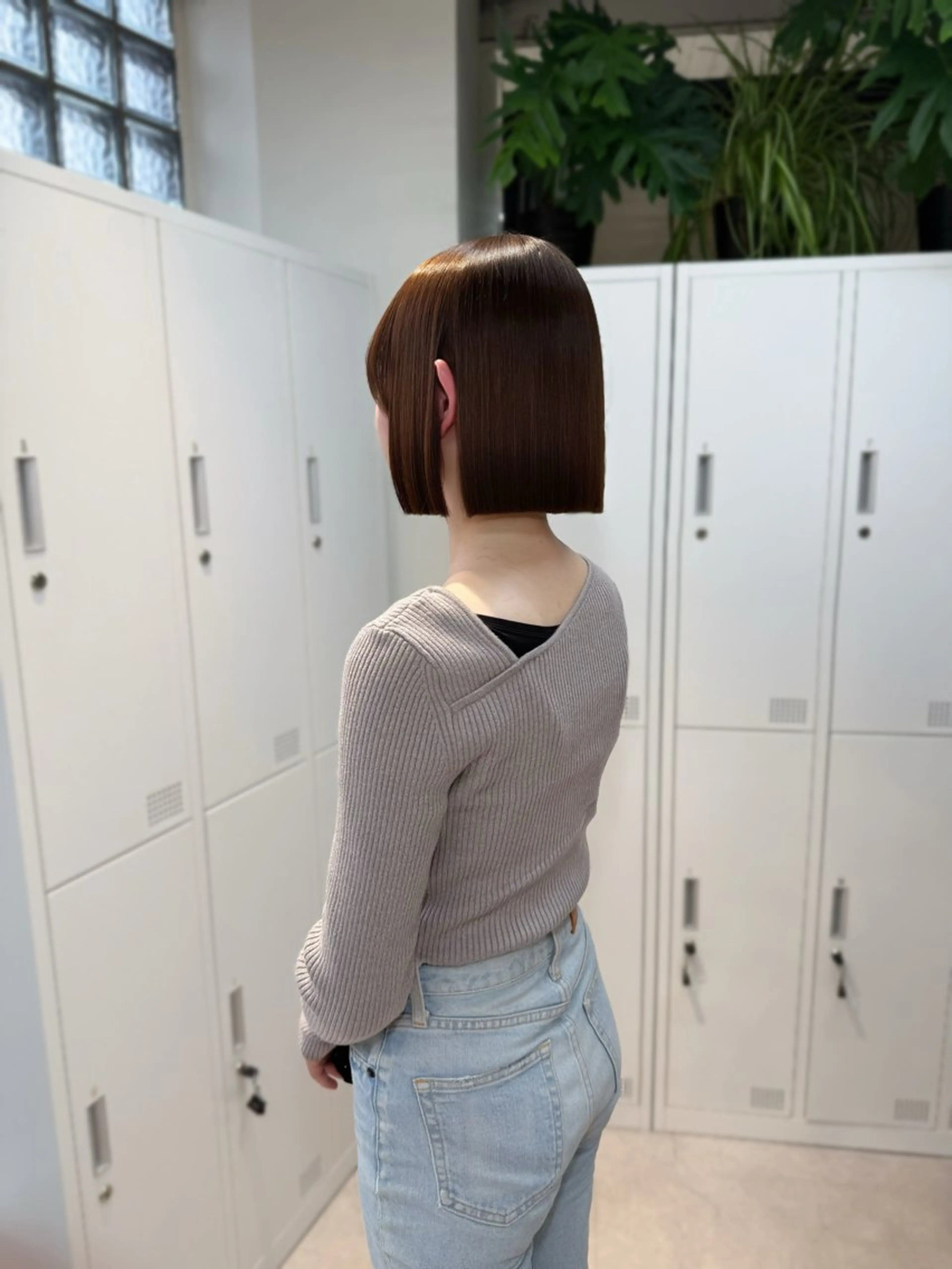 ショート ストンボブ/ 縮毛矯正/岩澤脩太のヘアスタイル