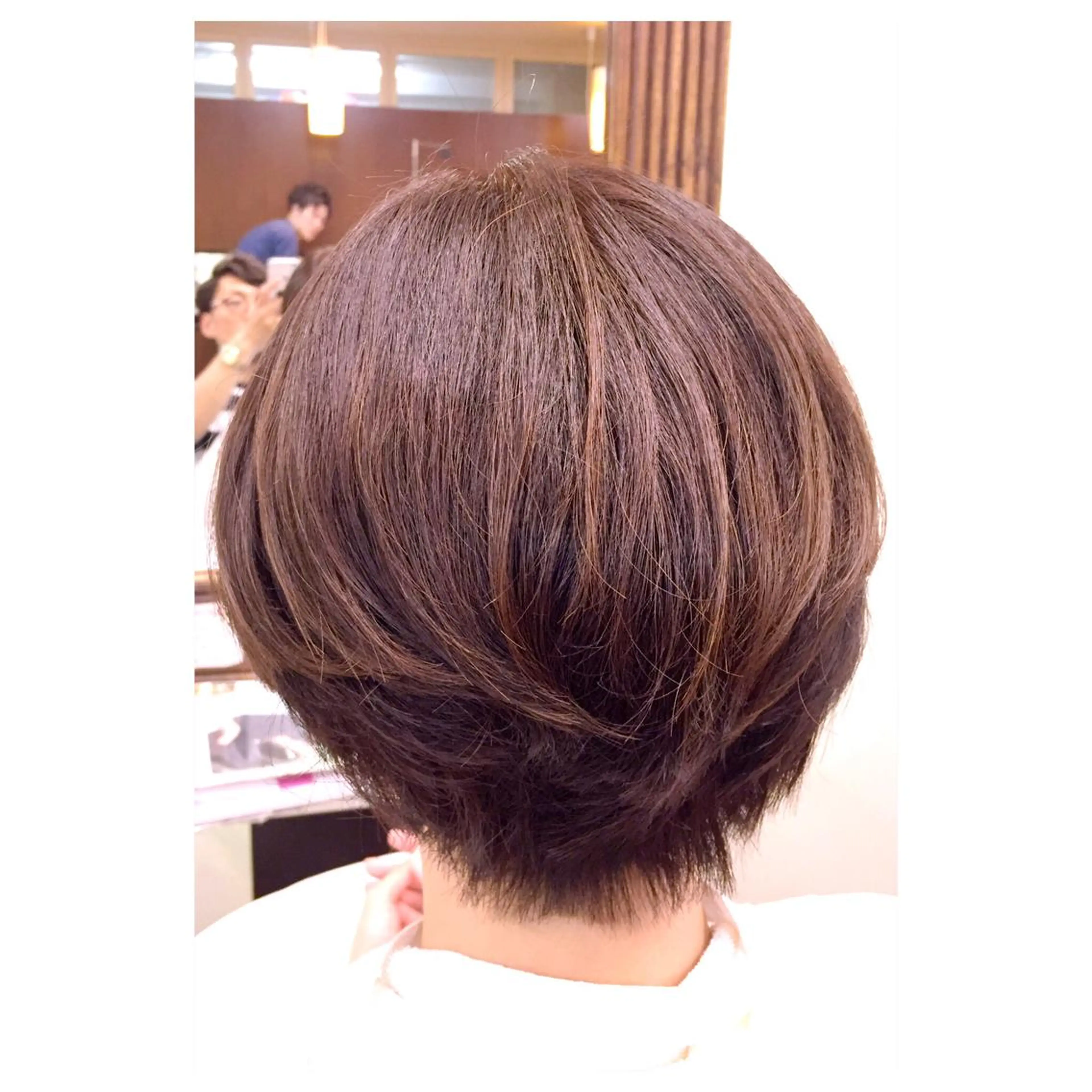 ショート カラー ブラウンカラー チョコレートブラウン パーソナルカラー診断 できます　木曽　主博のヘアスタイル