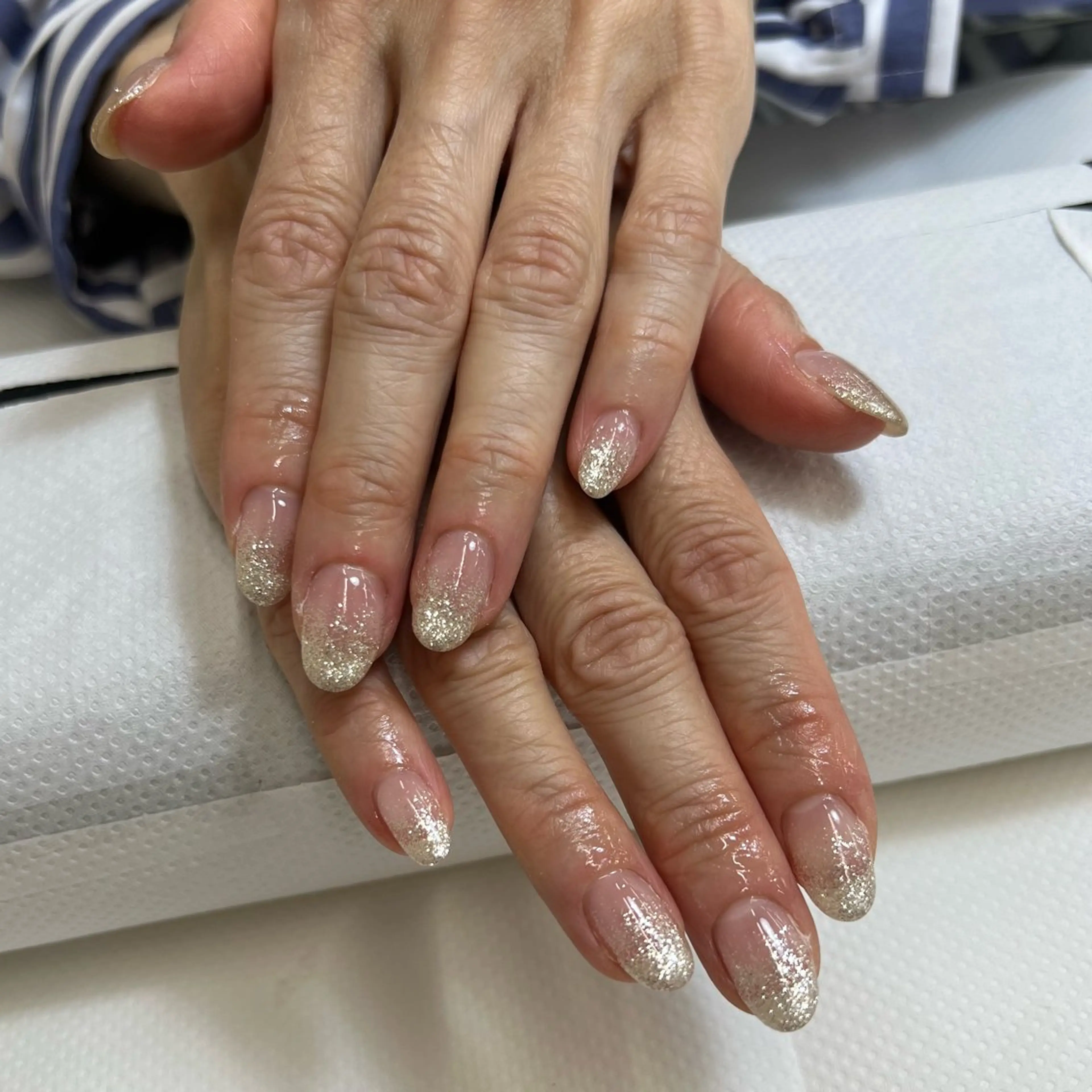 ネイル グラデーション ラメ(グリッター) ラメグラデーション ハンドネイル Nishimura Amiのネイルデザイン