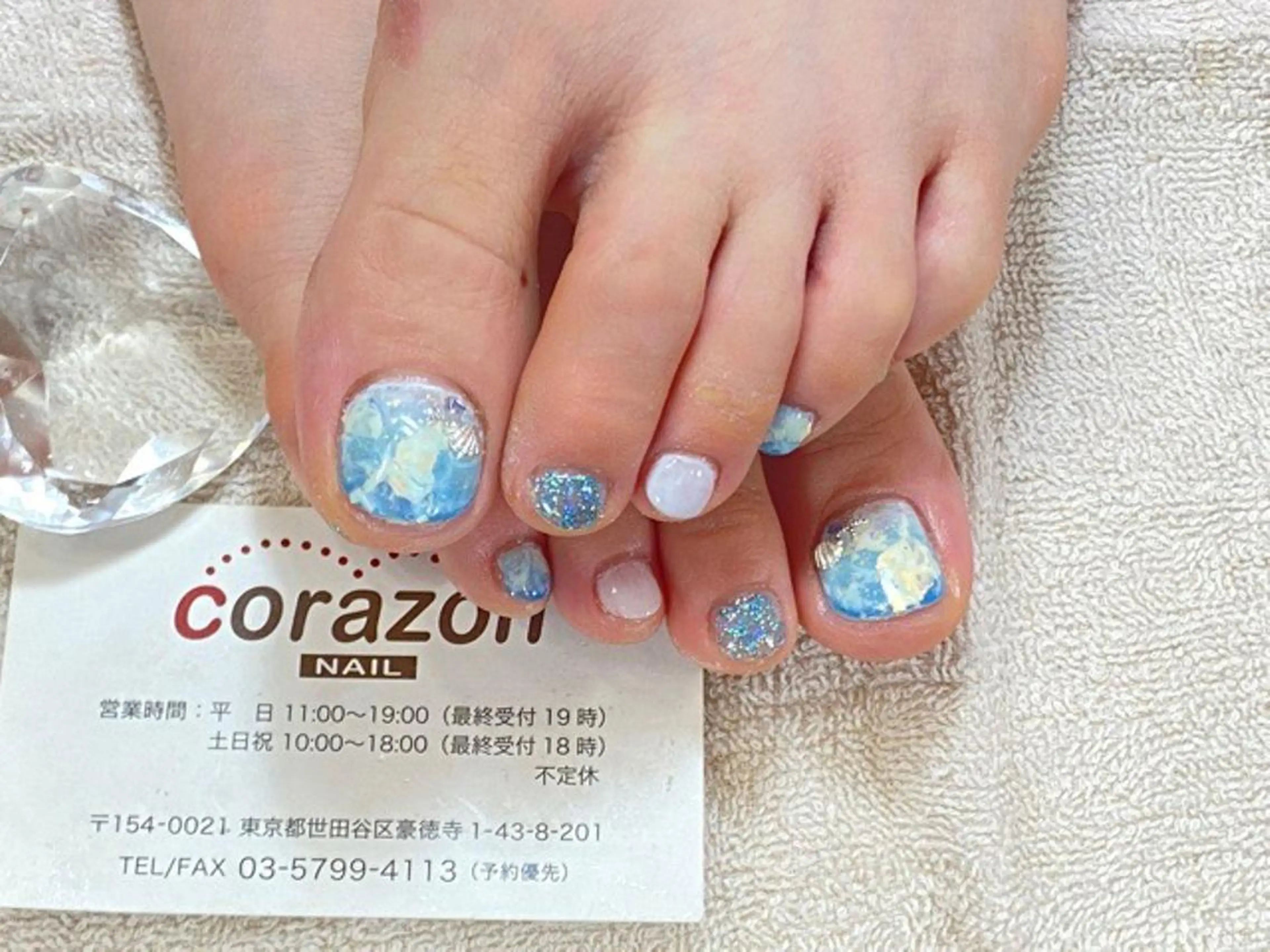 ネイル アートネイル フットネイル グラデーション ラメ(グリッター) 水色 corazon所属・ネイリスト aicoのネイルデザイン
