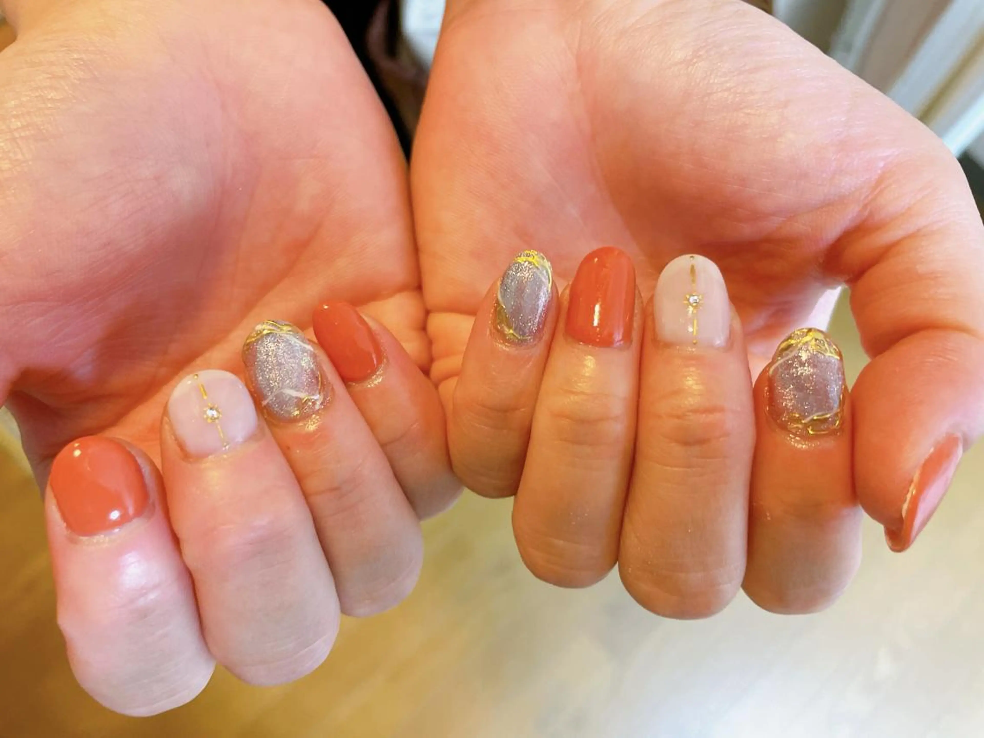 ネイル オーロラネイル フラワーネイル フットネイル フレンチネイル ジェルネイル mogunail &blowのネイルデザイン