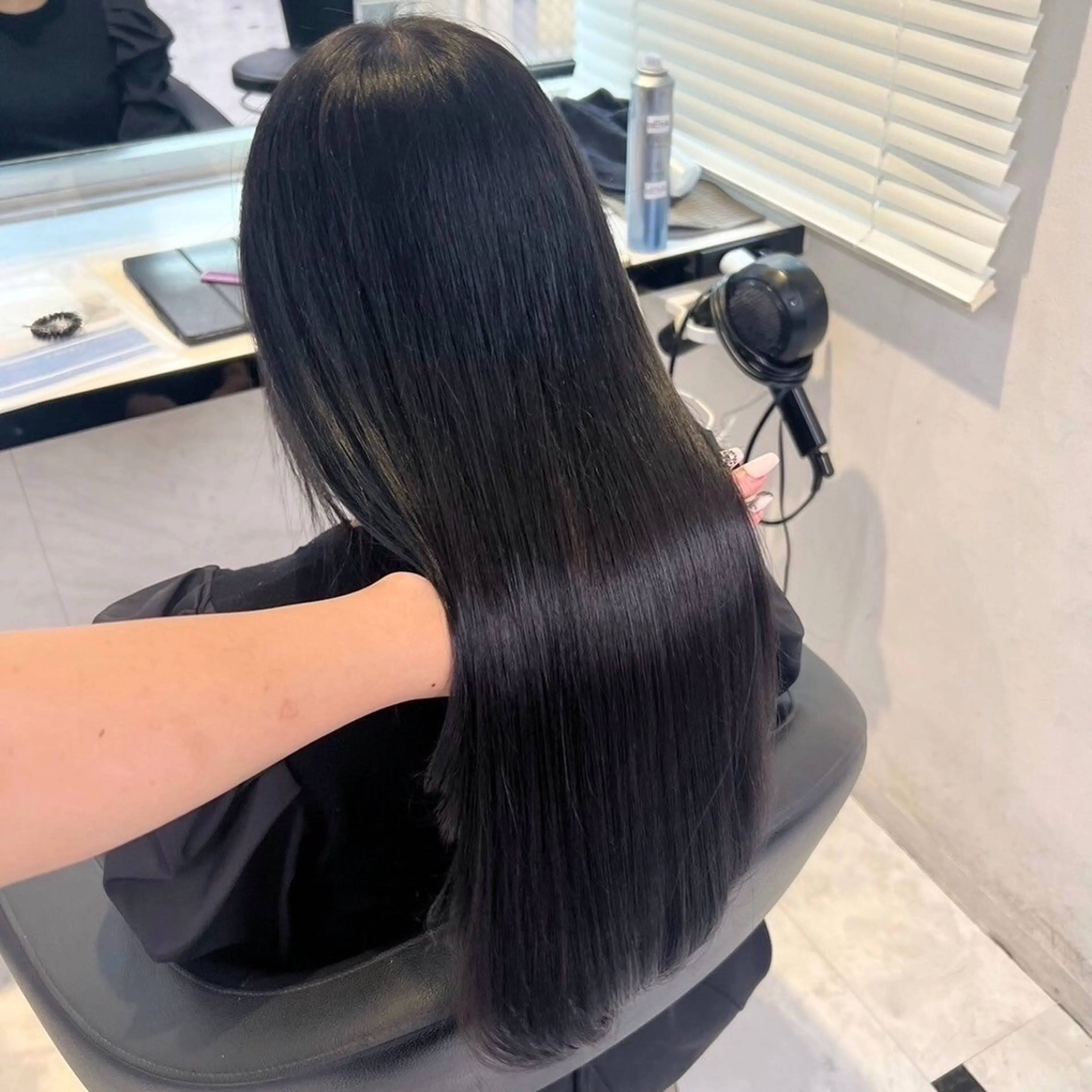 ロング カラー 韓国風艶髪🎀 暖色カラー🤍のヘアスタイル