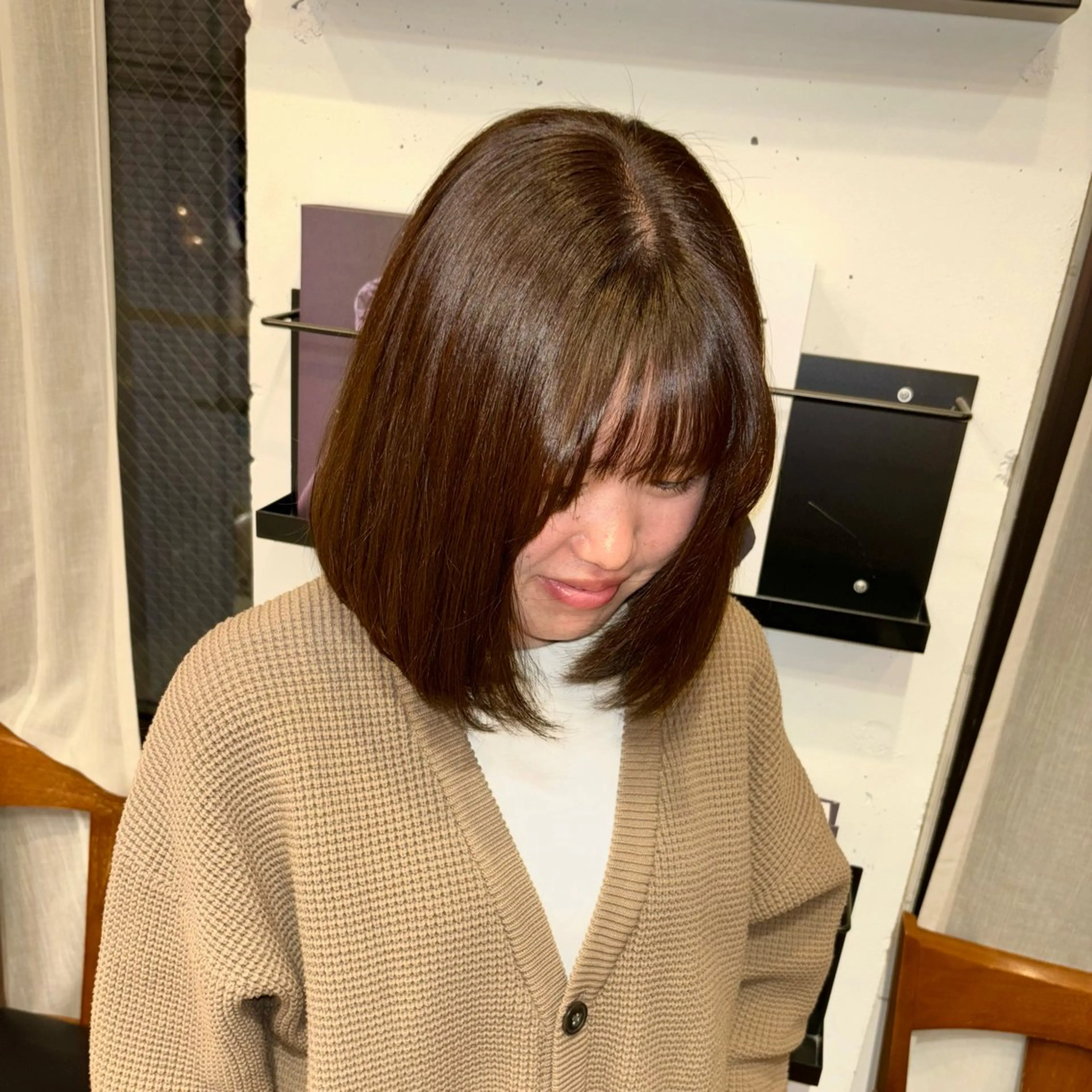 カラー 新原 陽那のヘアスタイル