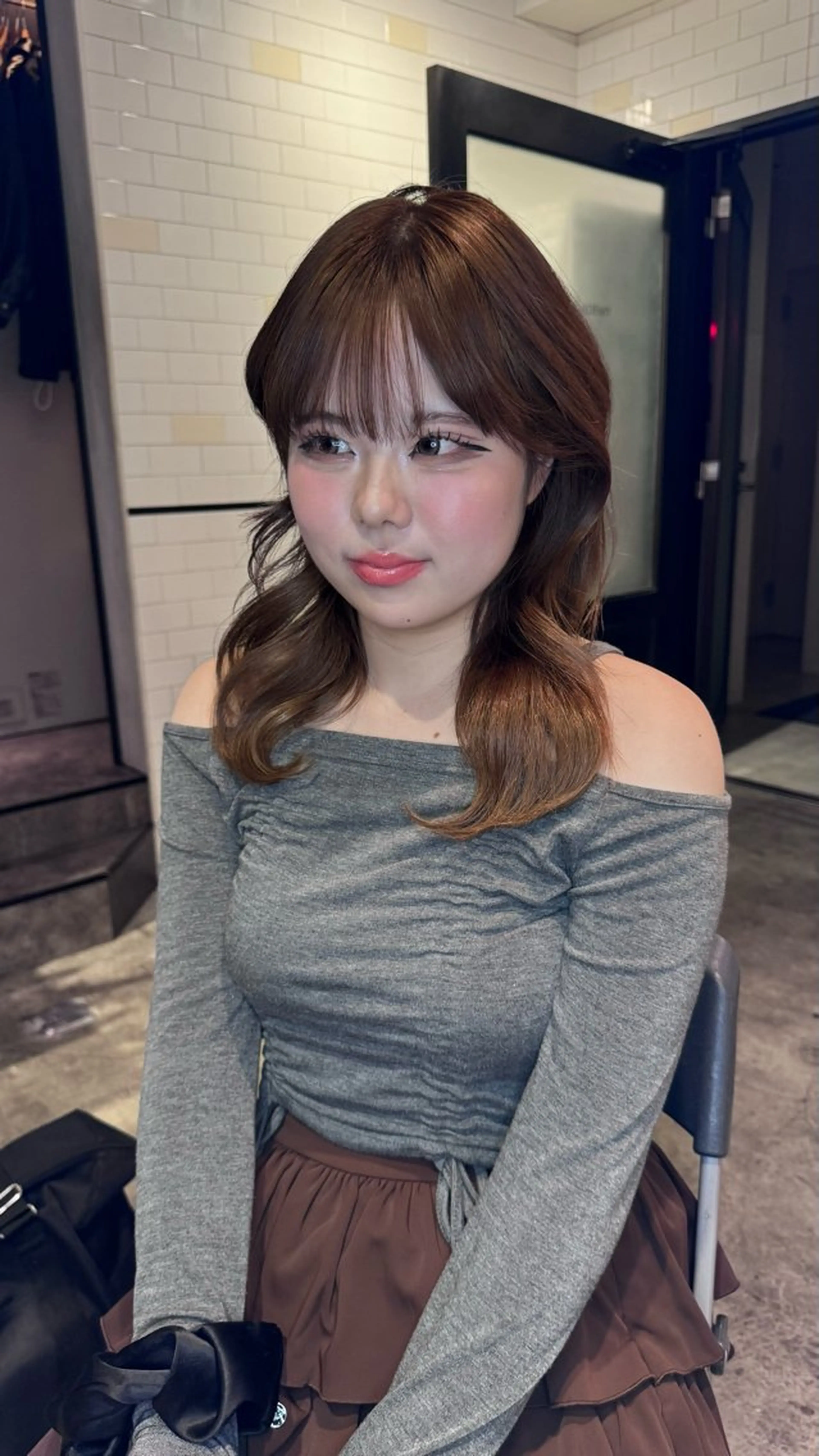 セミロング ヘアカラー 巻田 匠海のヘアスタイル