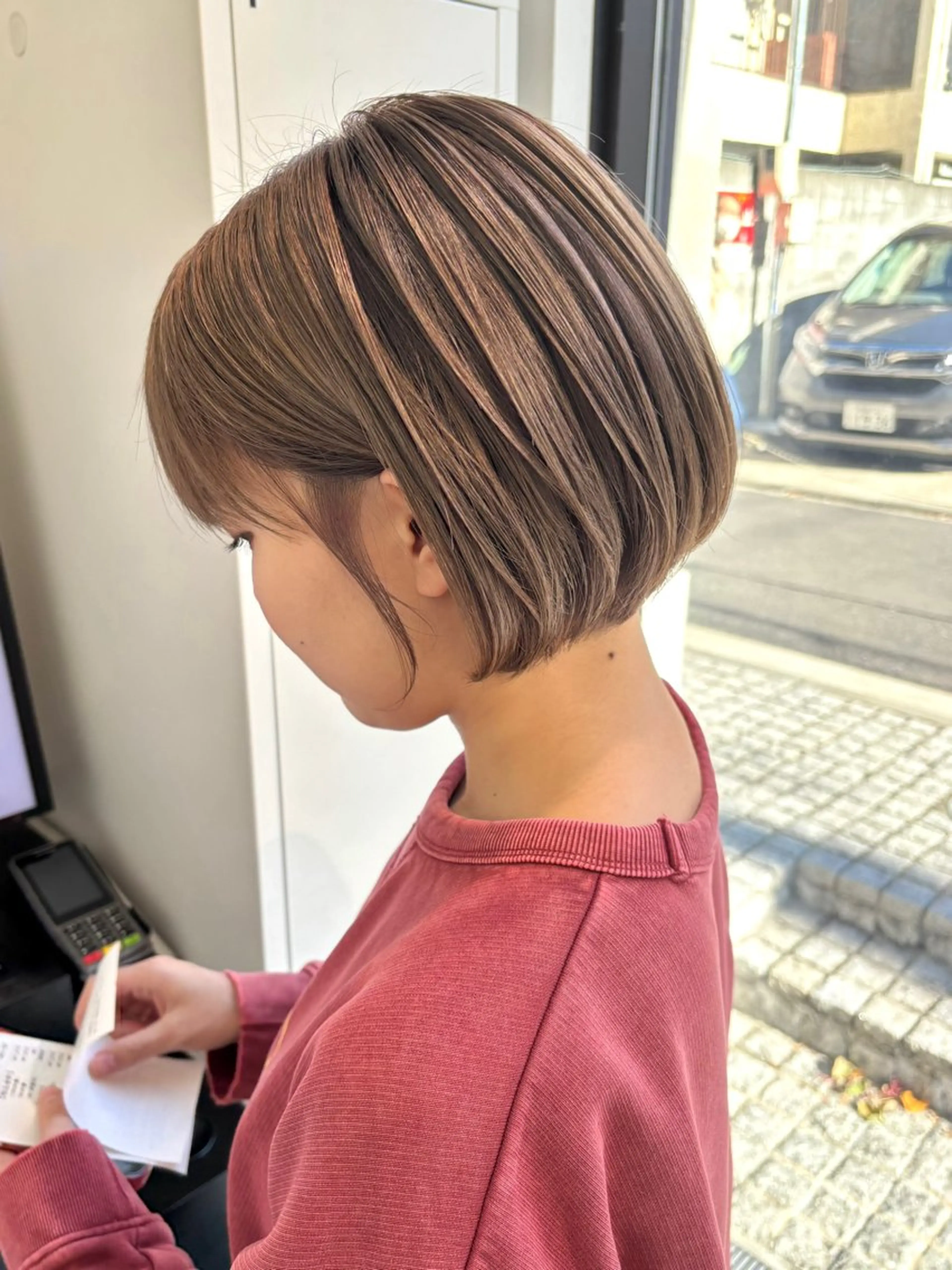 ショート カラー ベージュカラー ブリーチ ミルクティーベージュ ボブ カット ヘアカラー トリートメント ハイライト/ショート /ボブ/RYOHEIのヘアスタイル