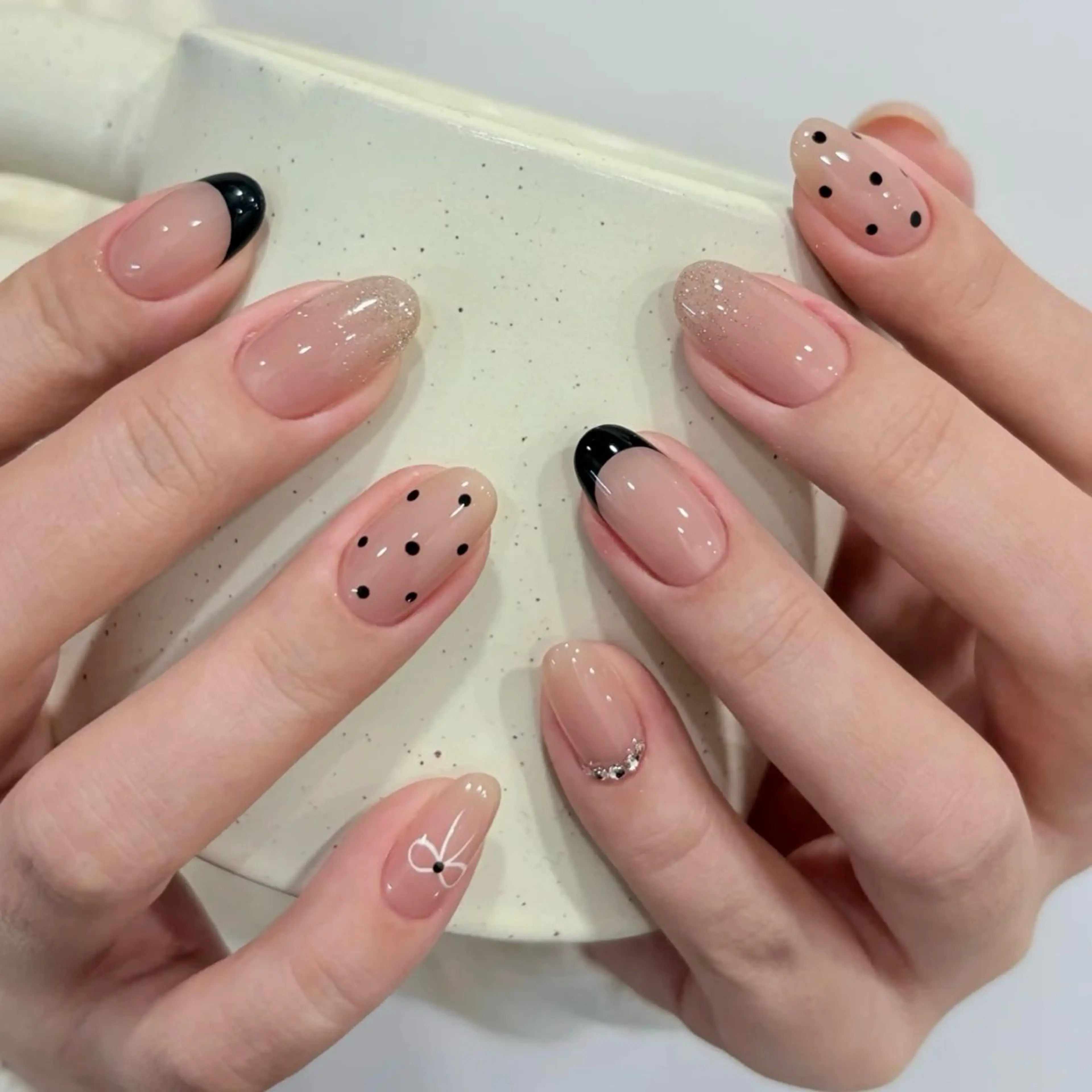 ネイル ハンドネイル 🎀 NaNa_nailのネイルデザイン