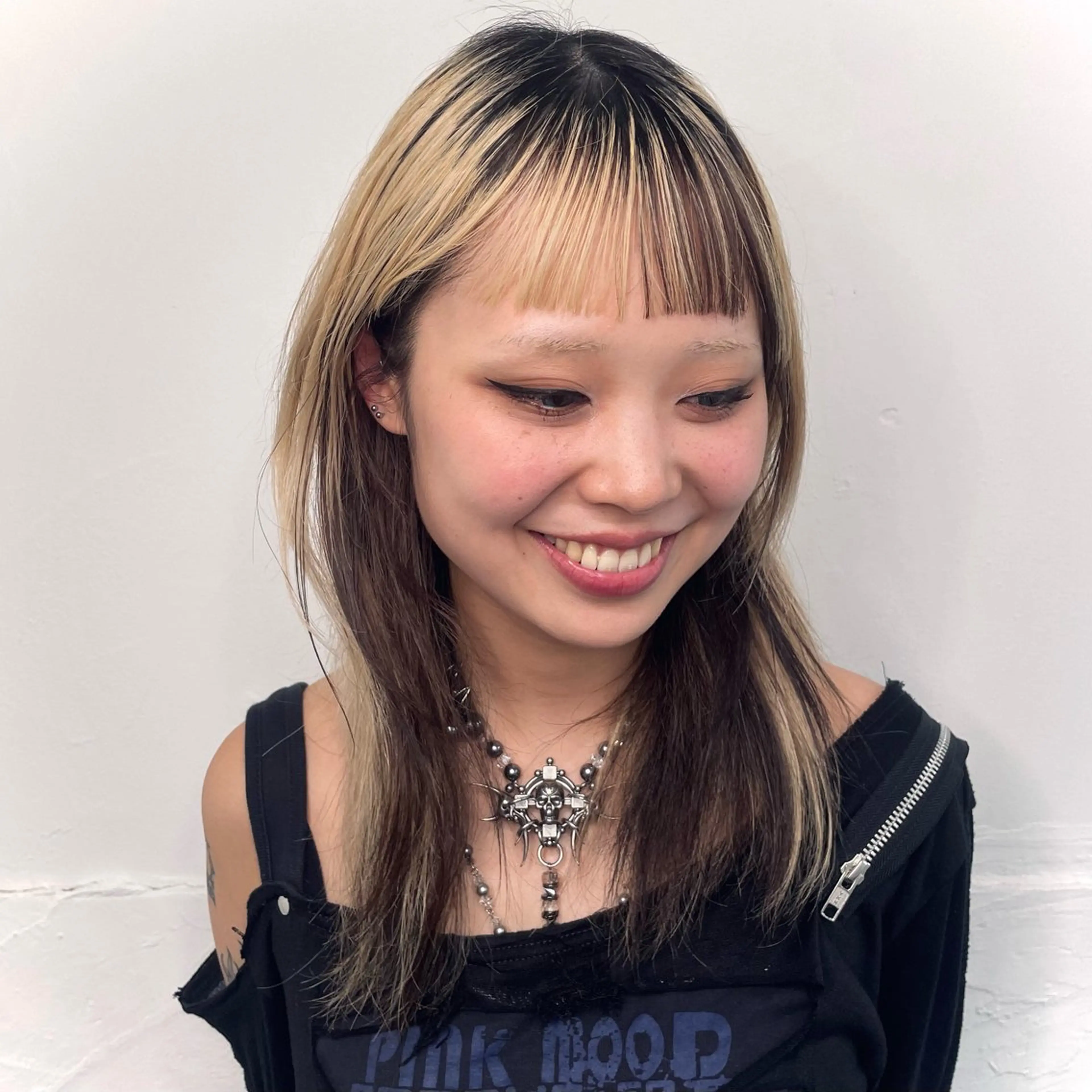 ロング カラー ヘアカラー トリートメント 🪅ブリーチカラー 🪅琉羽Ruuのヘアスタイル