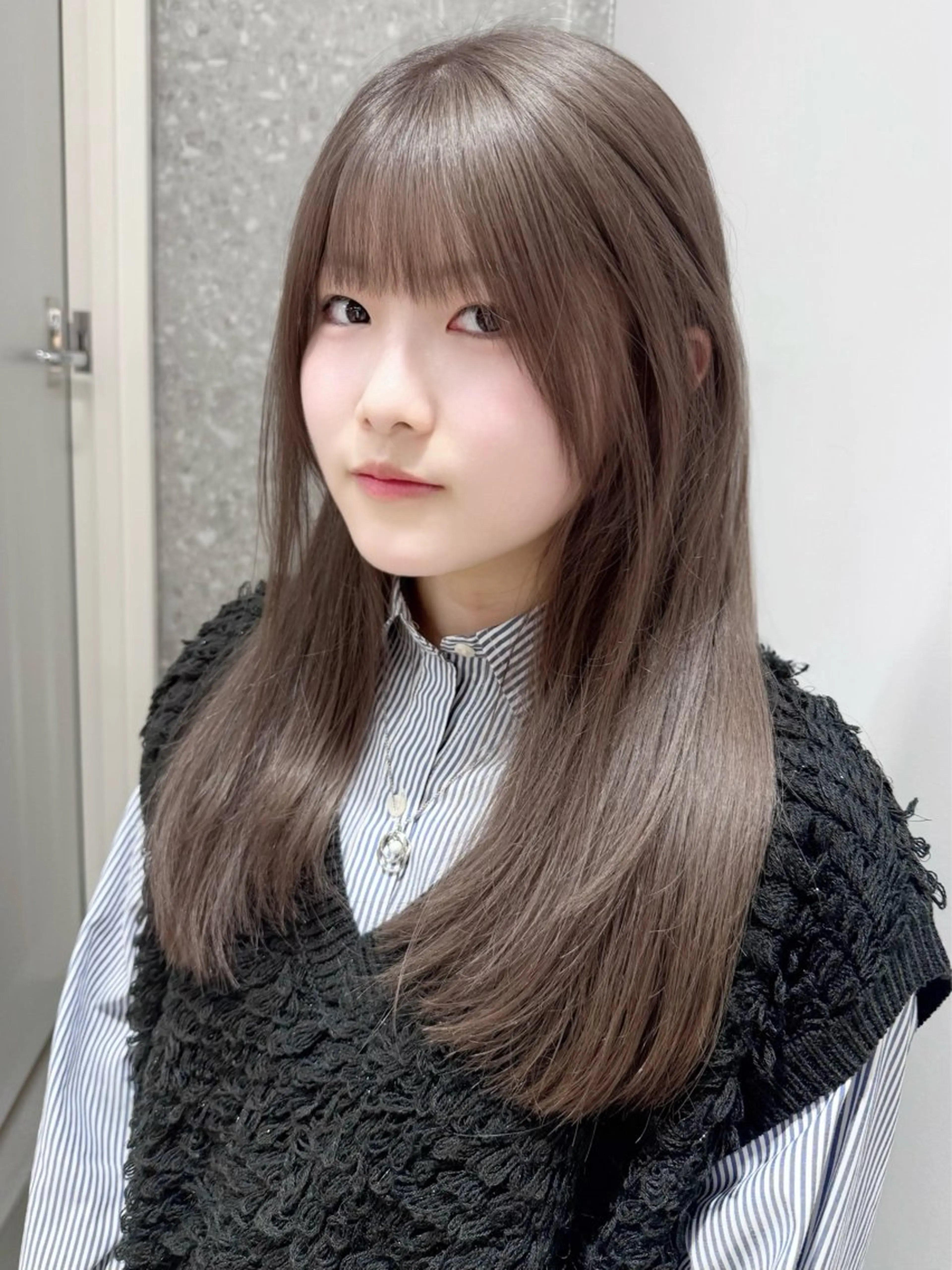 ロング カラー ベージュカラー ブリーチ ハイトーンカラー ミルクティーベージュ ヘアカラー トリートメント 失敗しないハイトーン ✨ミルクティー/ミワのヘアスタイル