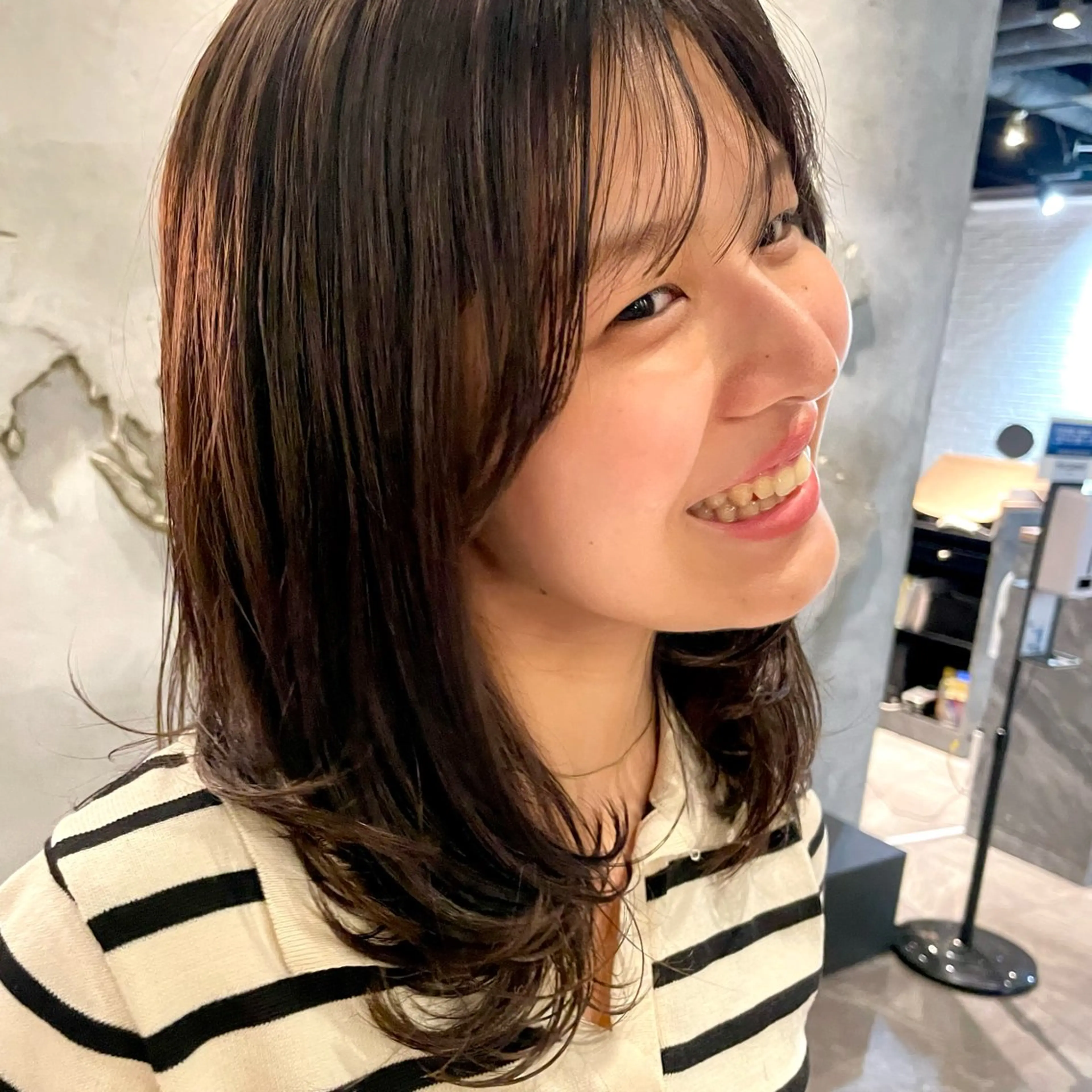 ミディアム レイヤーカット ヘアカラー 為近日向子🐥暖色 💘顔周りカット🌈のヘアスタイル