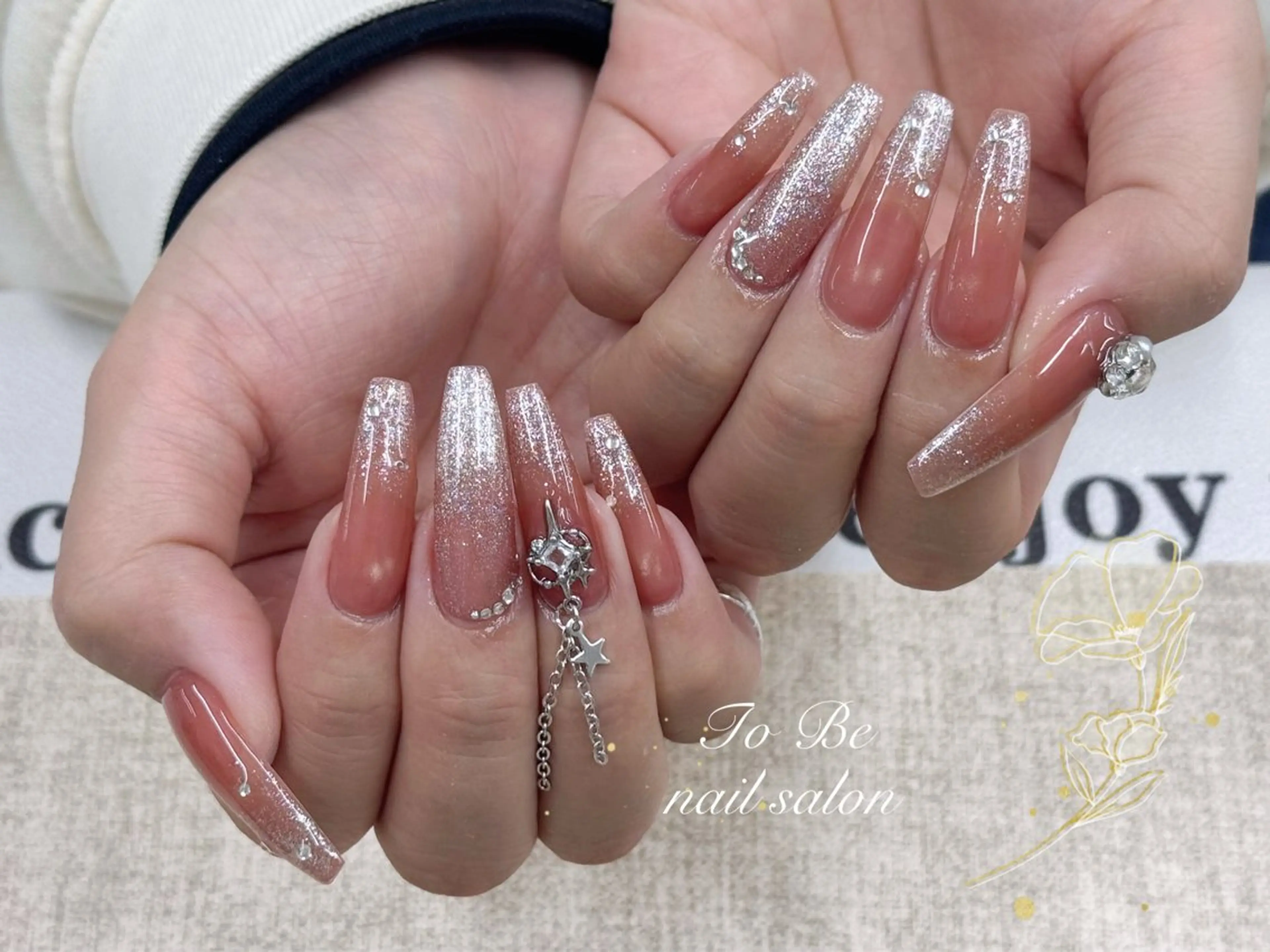 ロング Nail Salon To Be珈月のネイルデザイン