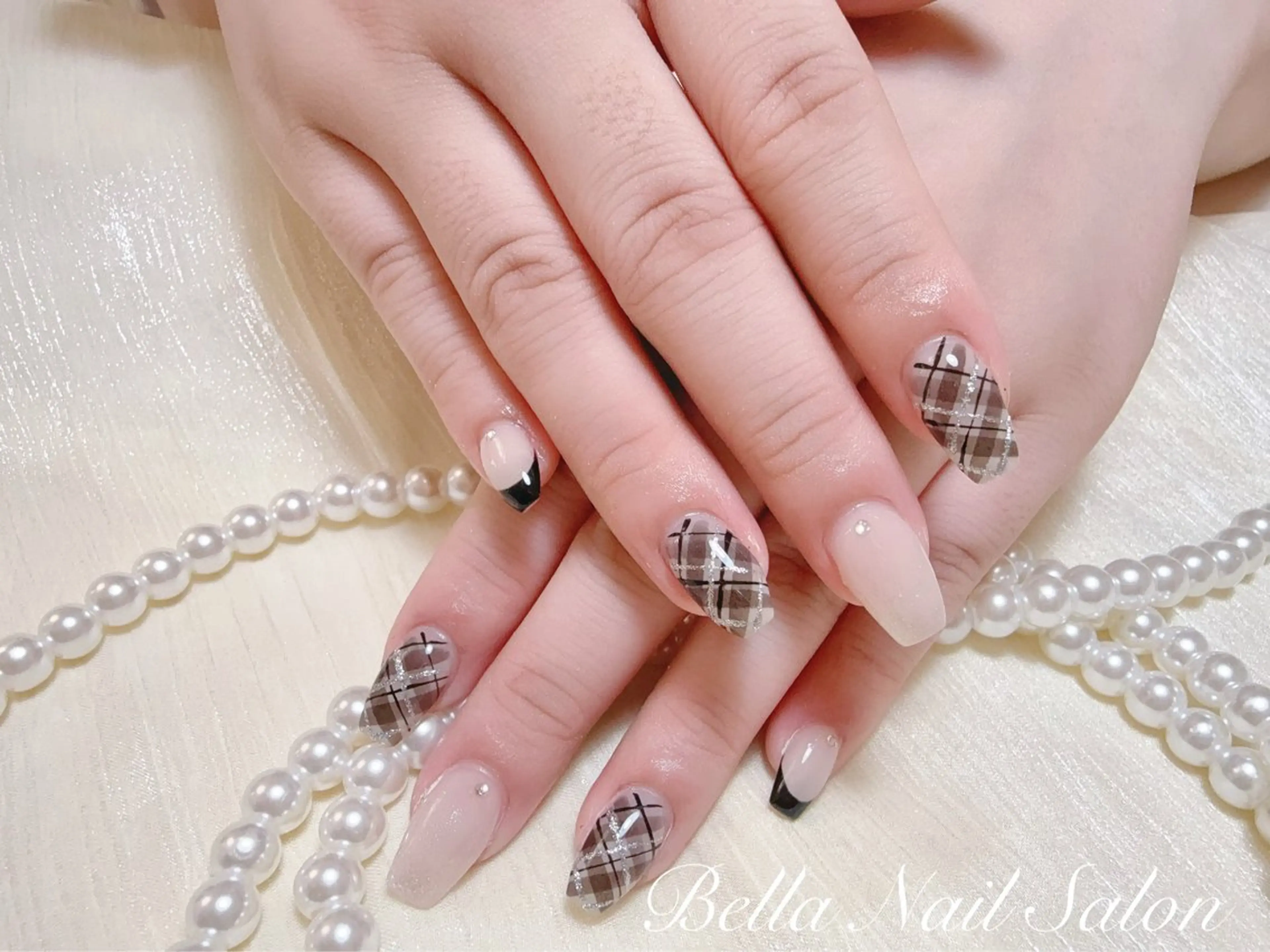 ネイル ハンドネイル Bella Nail Salonパラジェルのネイルデザイン