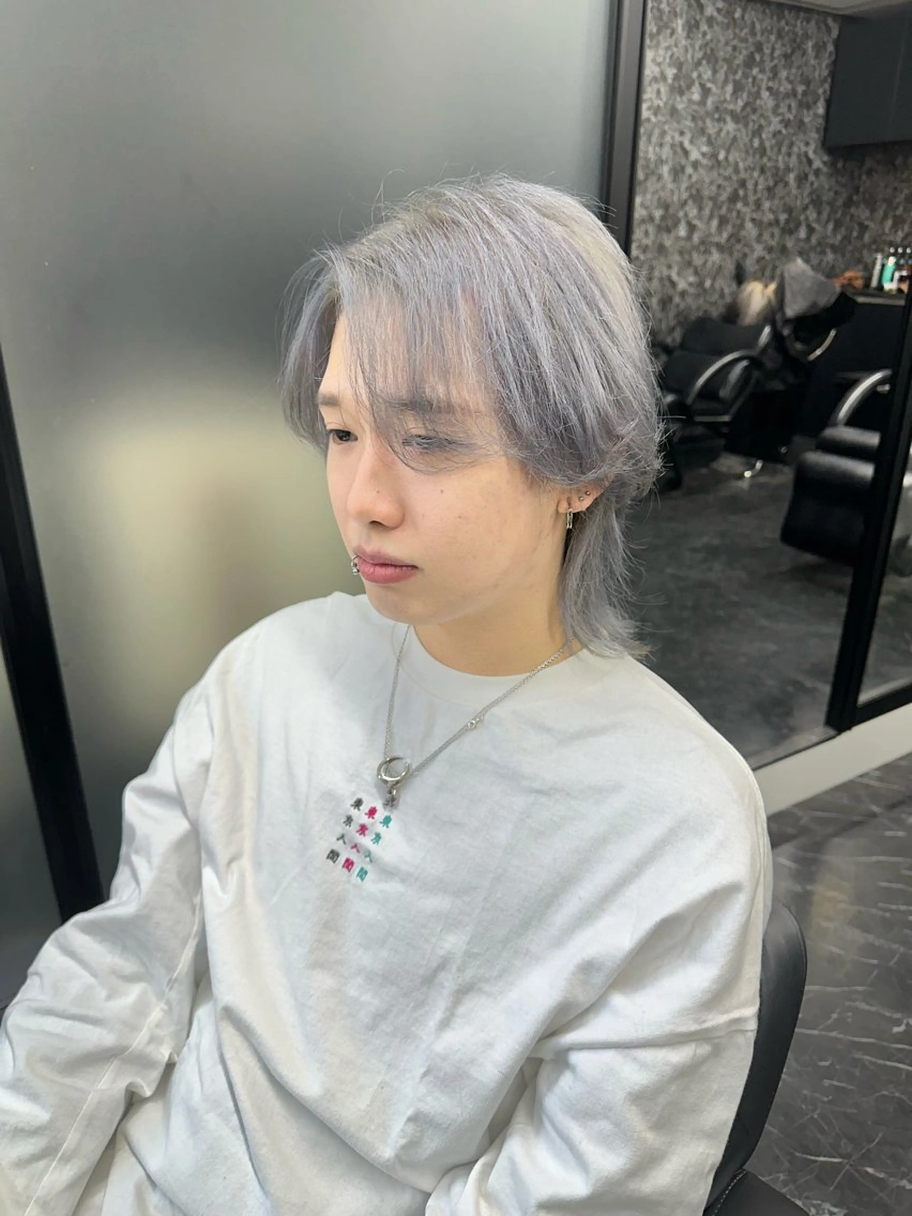 ミディアム カラー メンズ メンズハイトーン ハイトーンカラー ヘアカラー トリートメント ミルボンAujua認定サロン Ria OSAKA 梅田所属・メンズ特化/ マンツーマン/Ryuのヘアスタイル