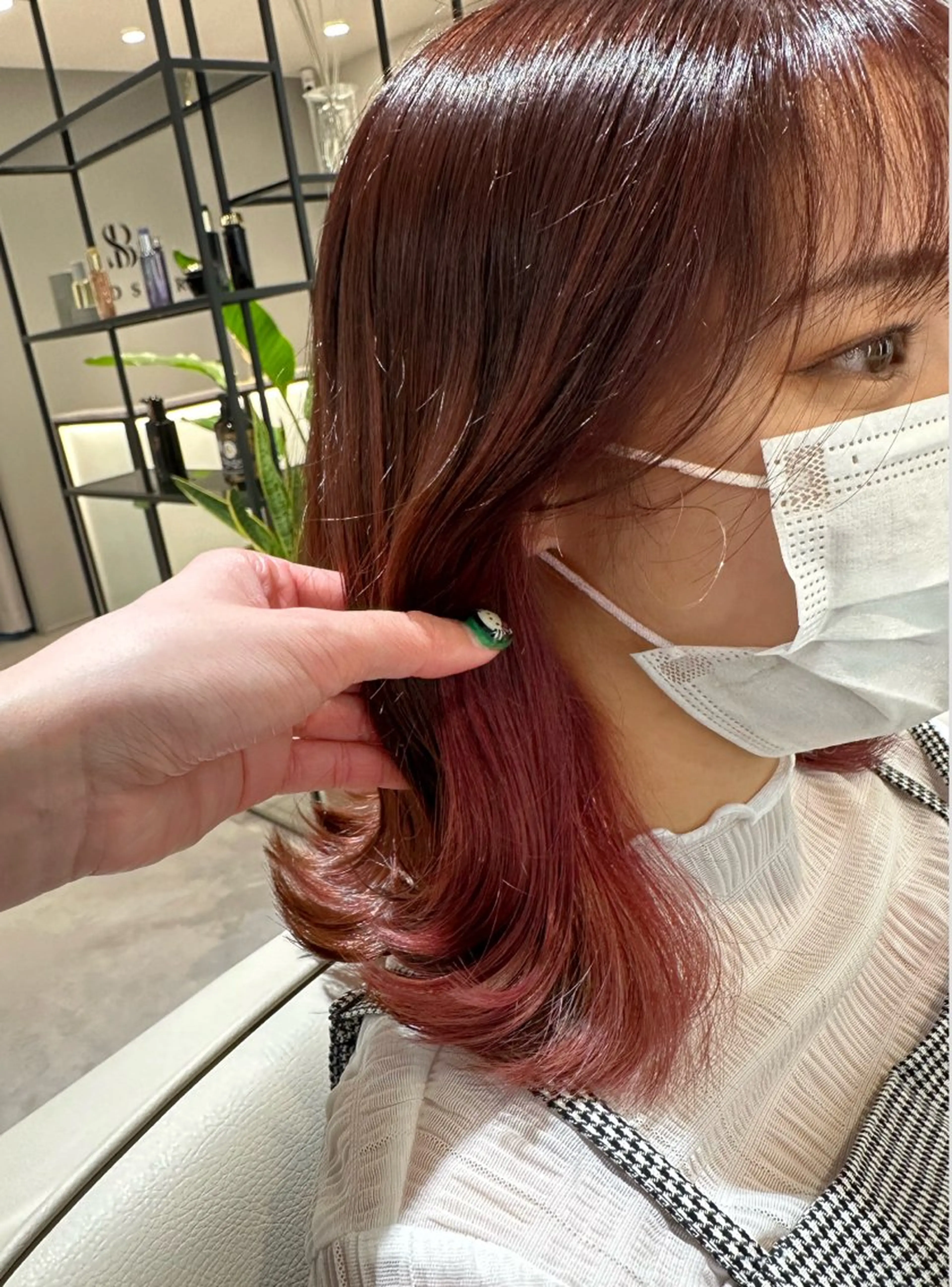 カラー 渡辺 麻衣のヘアスタイル