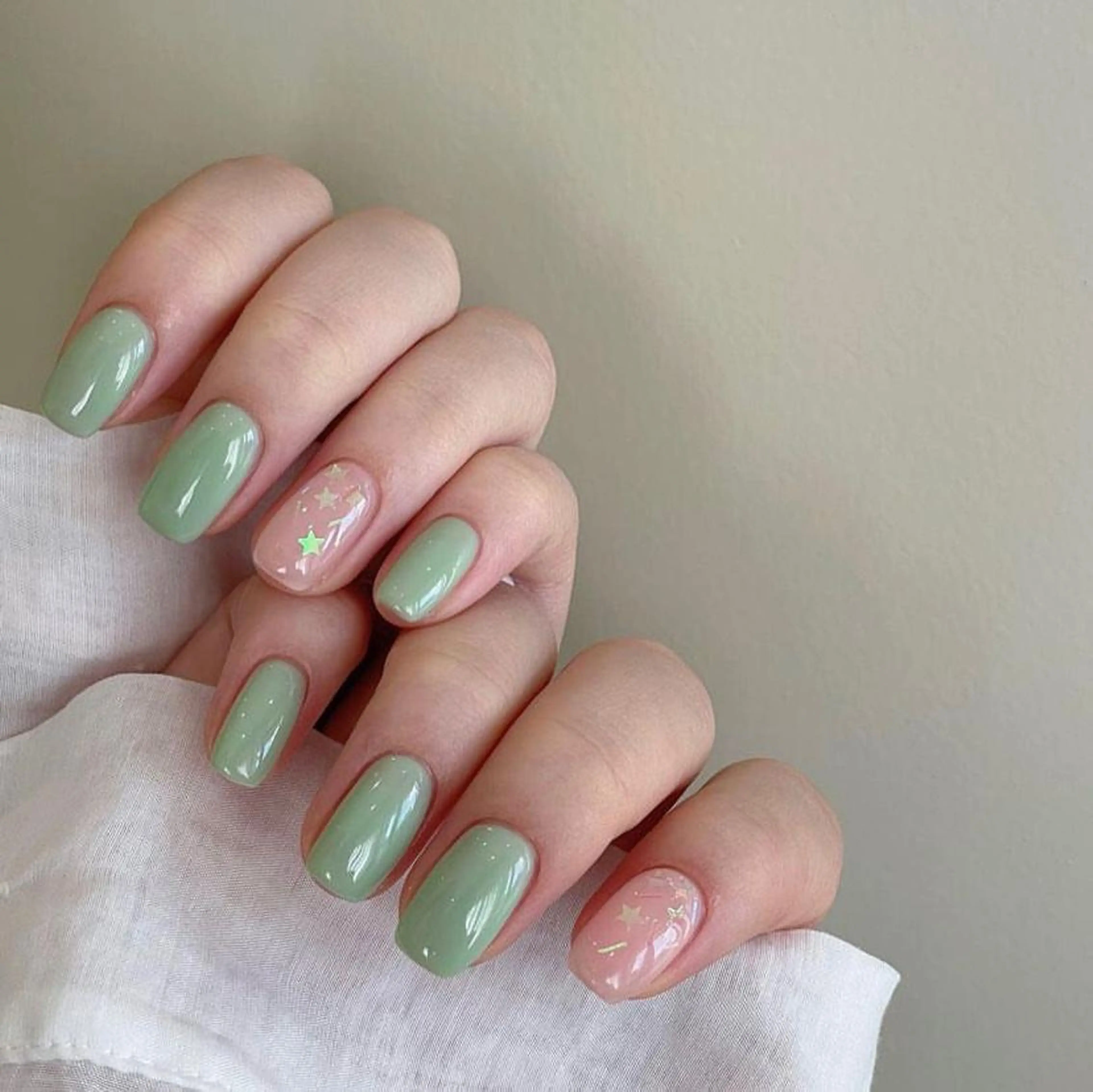 ネイル RAFFINE haru🦋🩵のネイルデザイン