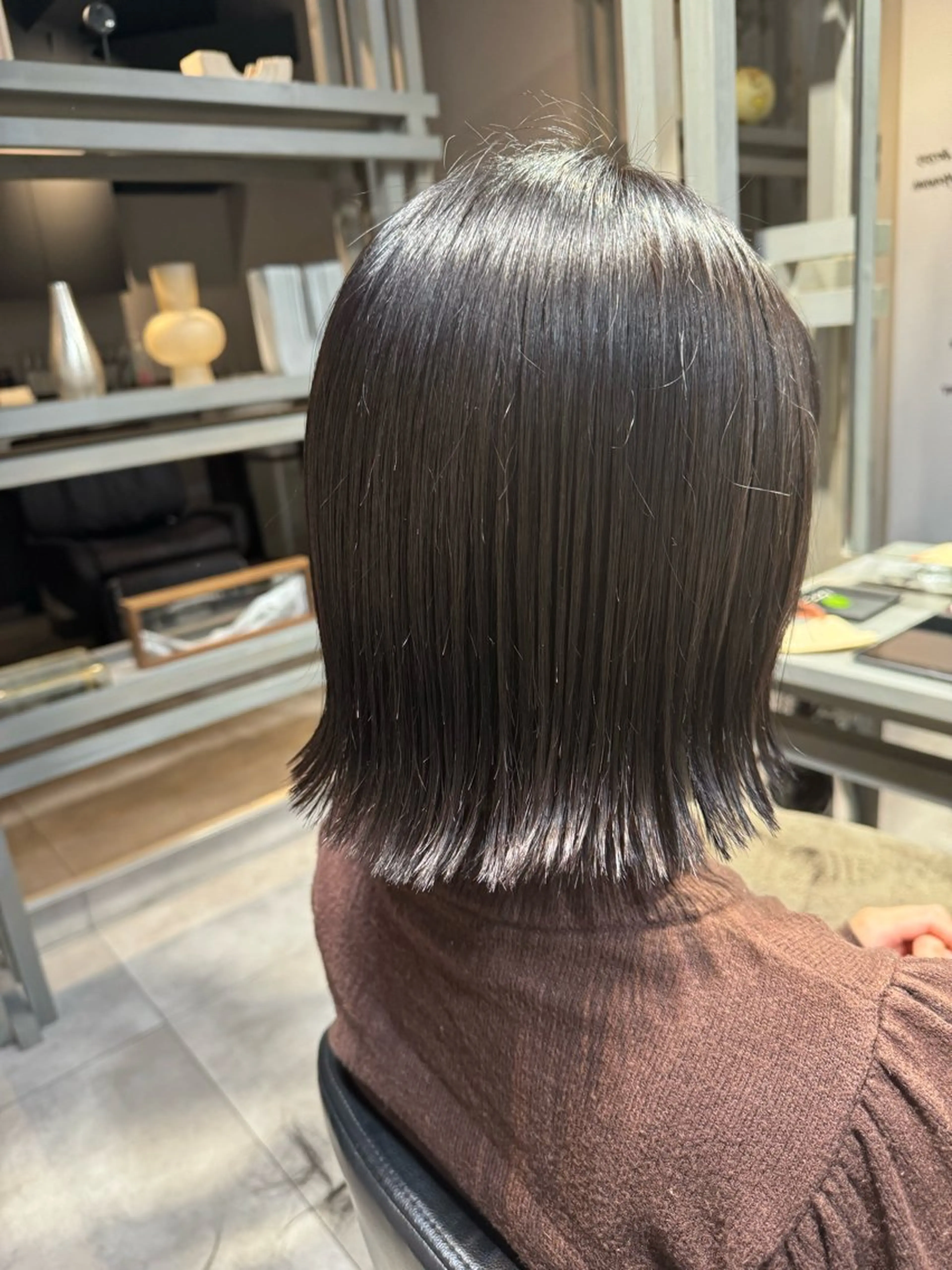 ミディアム カラー ブリーチ ダークグレー カット ヘアカラー トリートメント 似合う髪型が 分からない方へのヘアスタイル