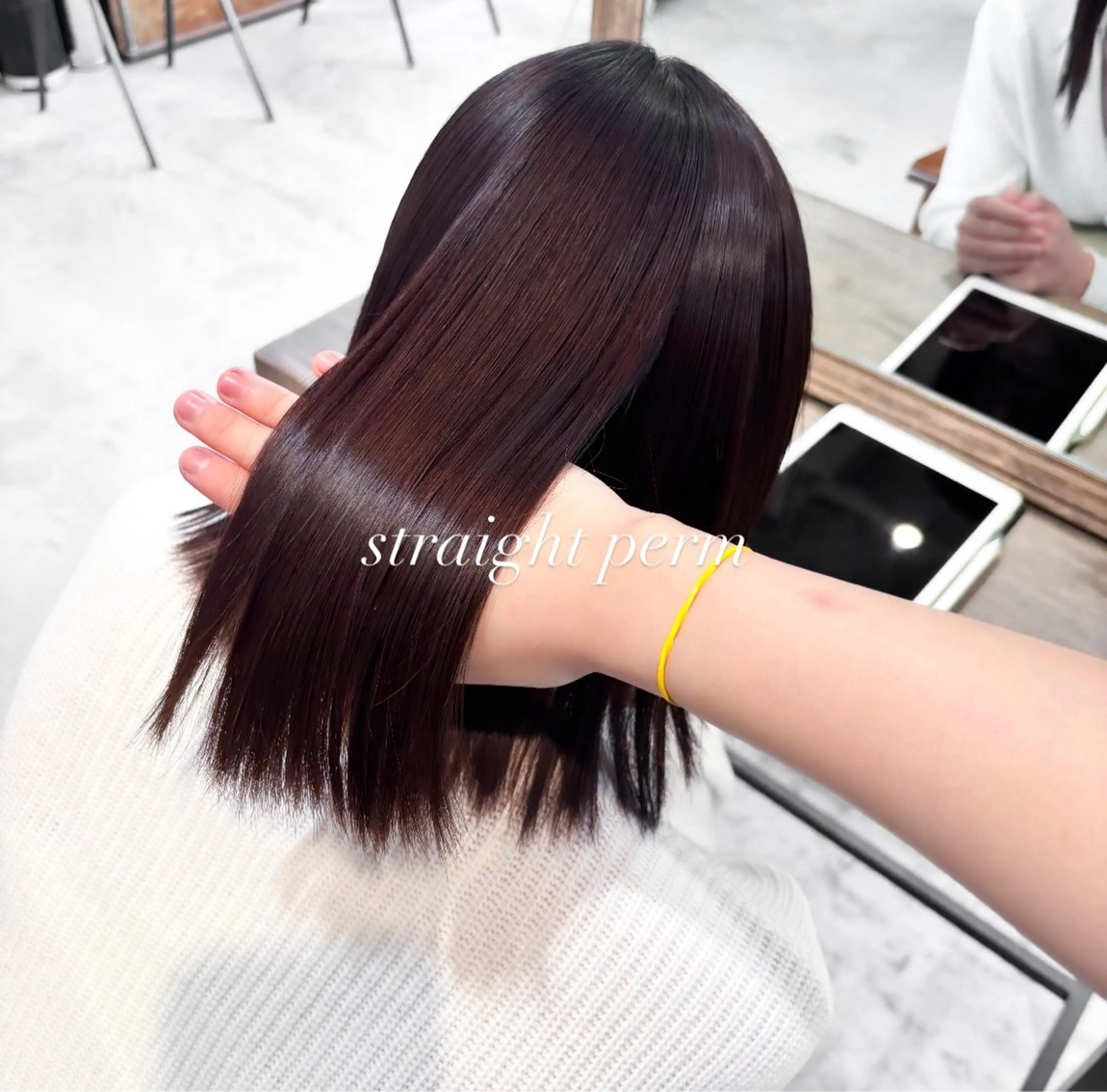 ミディアム パーマ 艶カラー🫧 猿渡 響のヘアスタイル