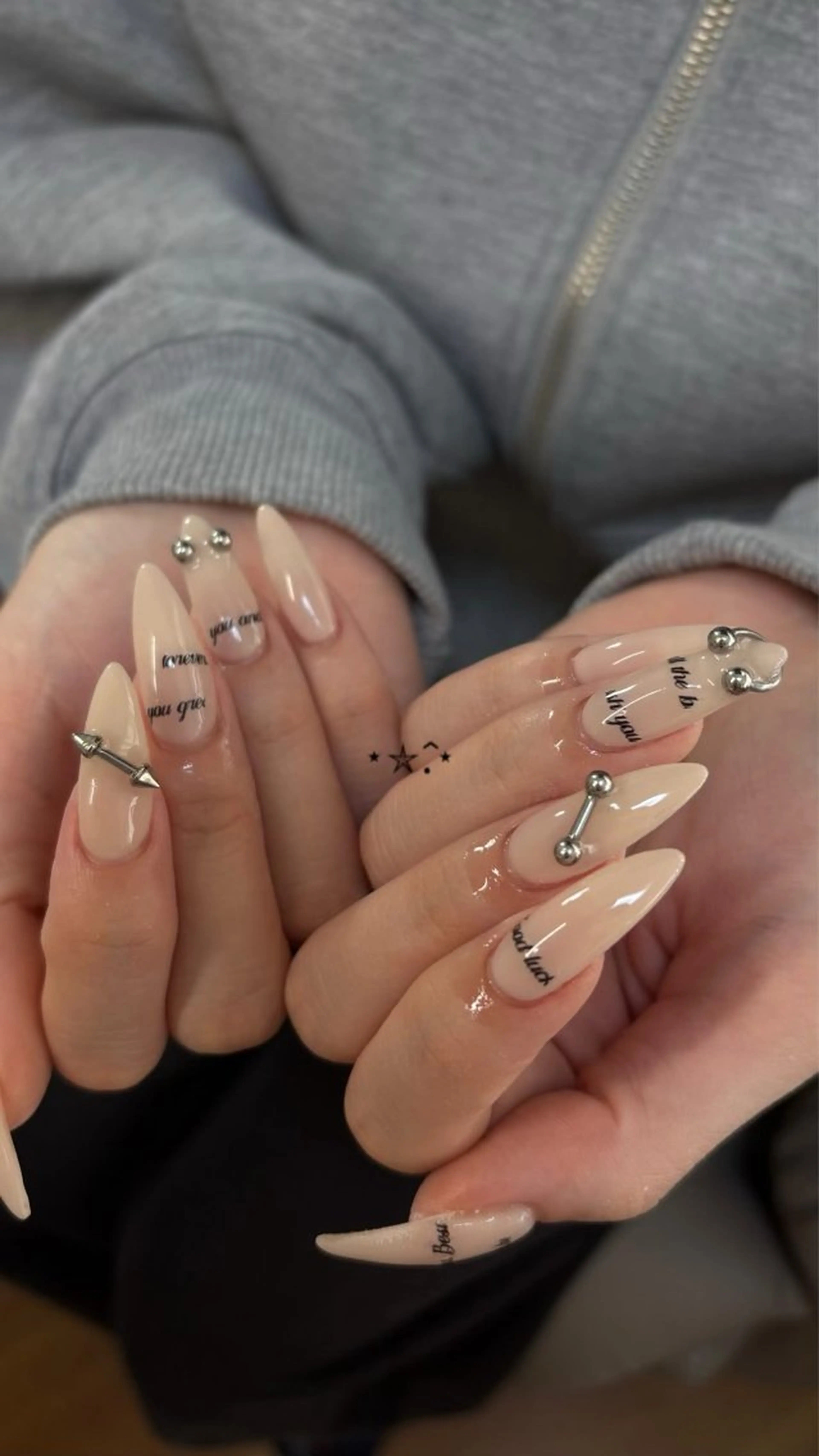 ネイル ハンドネイル ⟡.·coco⟡.· 4月予約受付中のネイルデザイン