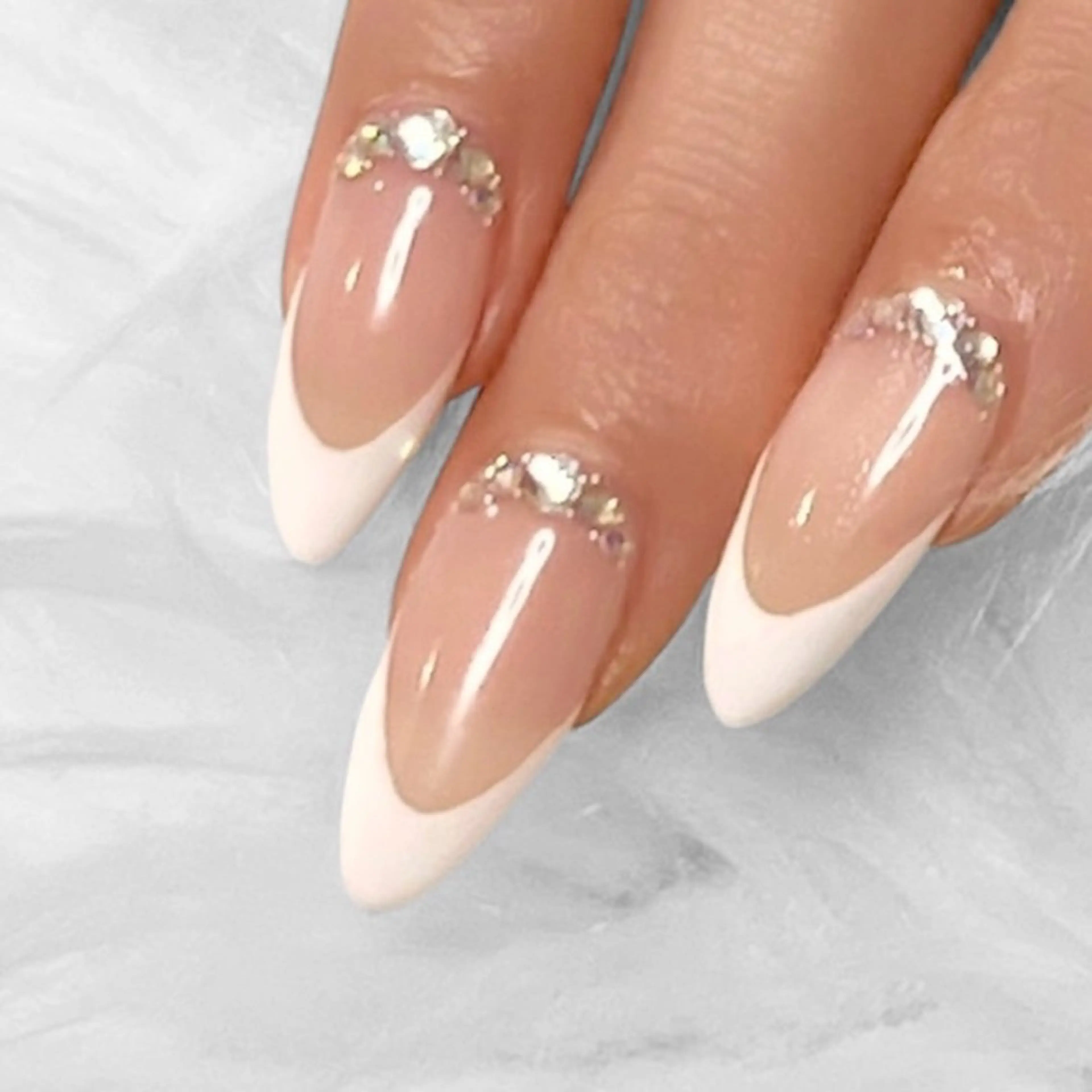 ネイル ブラウン フレンチネイル ハート 韓国ネイル ニュアンスネイル 🩵池袋heart nail🩵のネイルデザイン