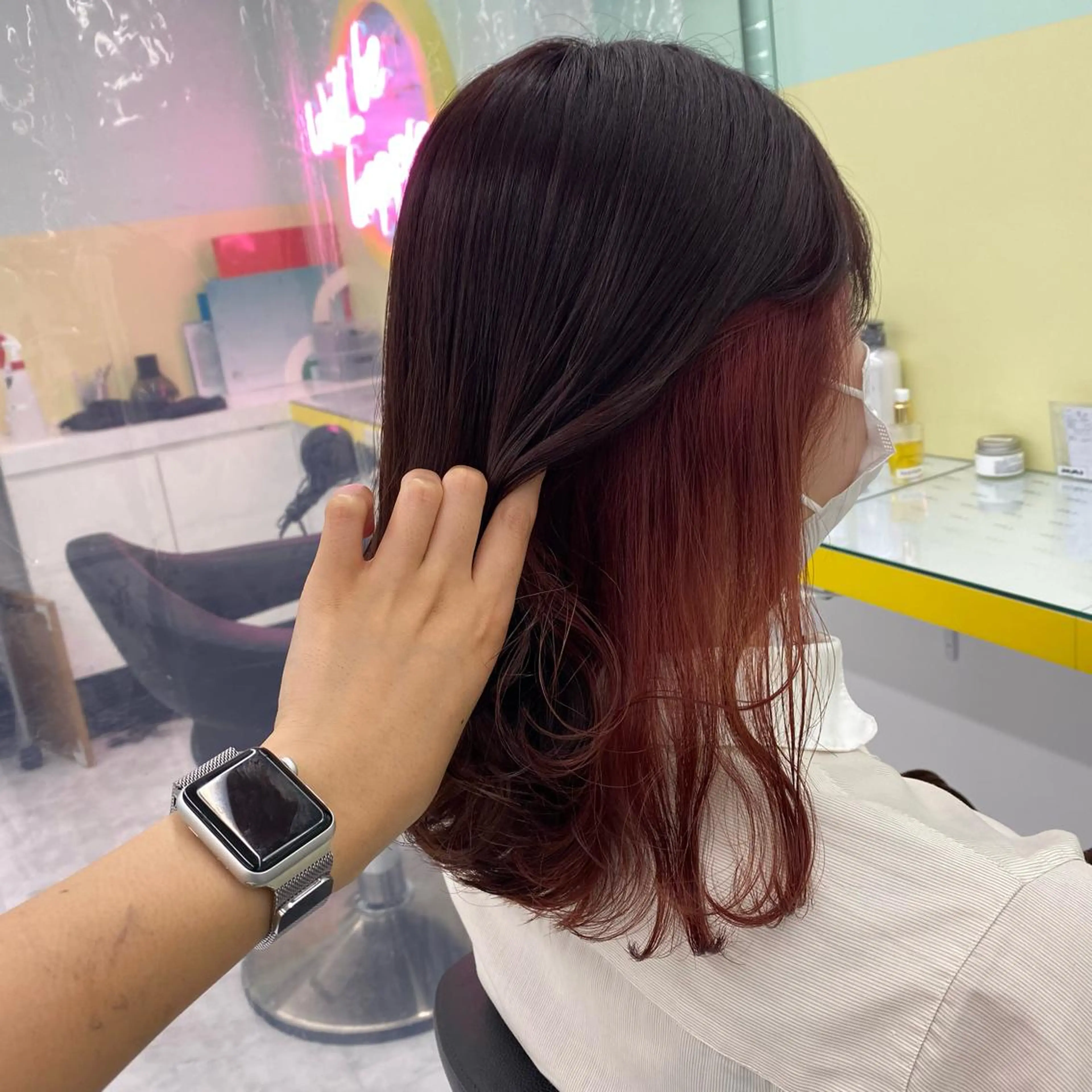 セミロング カラー ヘアアレンジ ヘアカラー トリートメント mai🍑暖色カラー /レイヤー💖のヘアスタイル