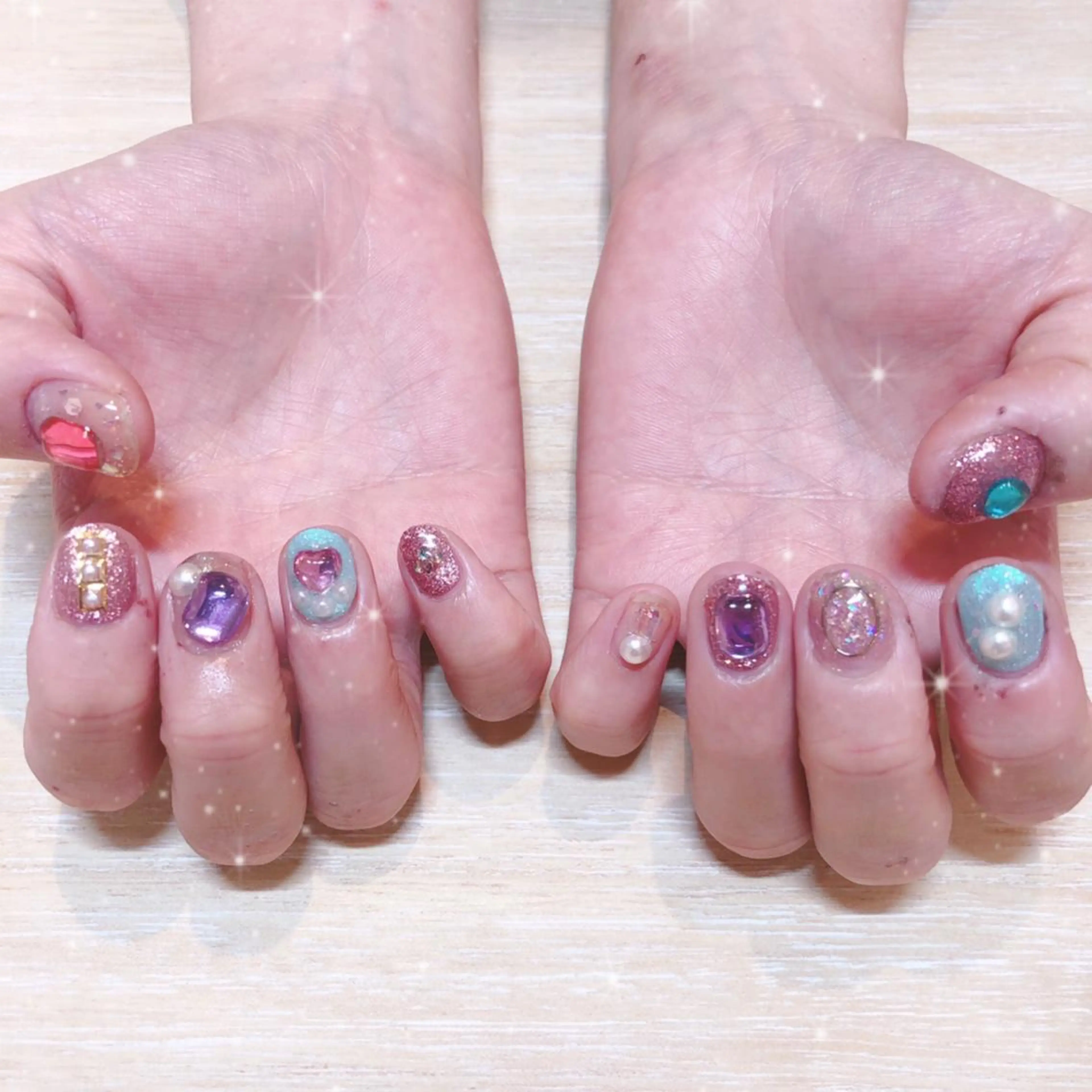 ネイル ブライダルネイル 原 麻耶のヘアスタイル