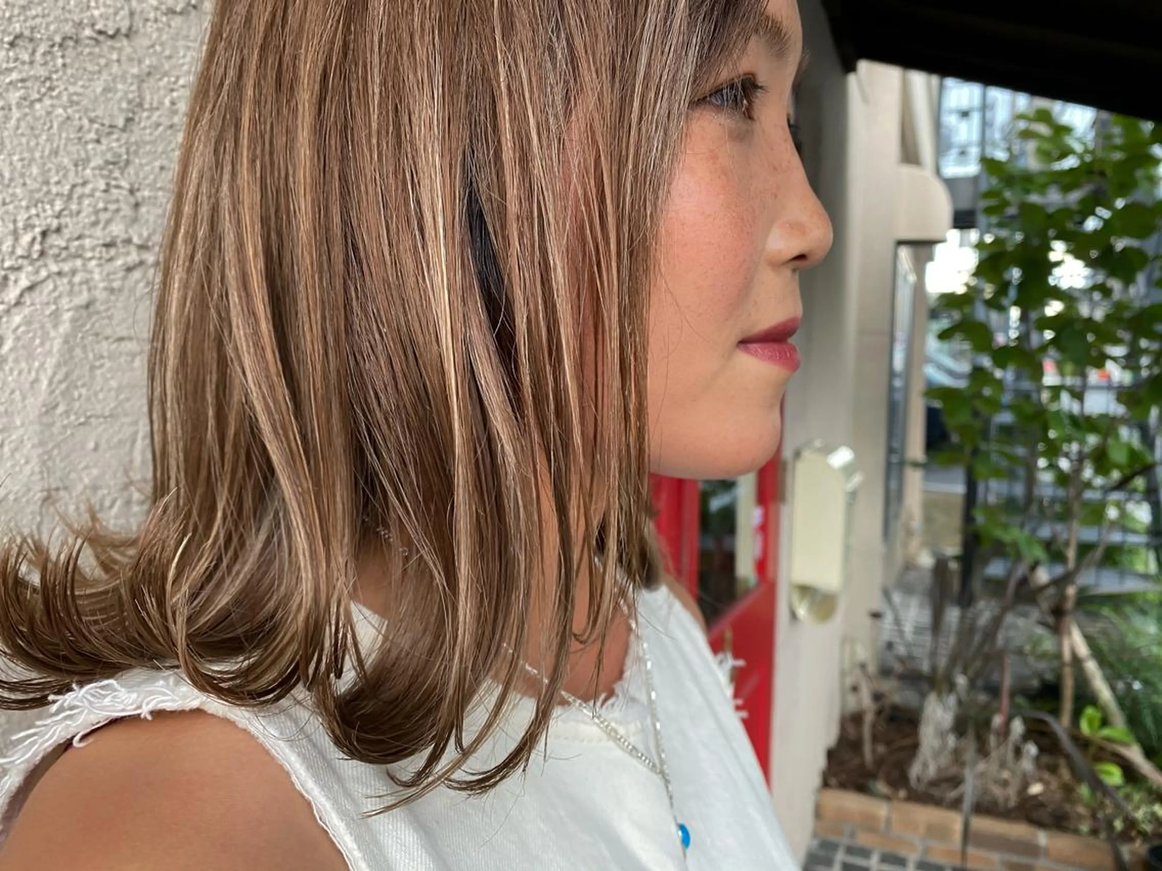 ミディアム M. YURIのヘアスタイル