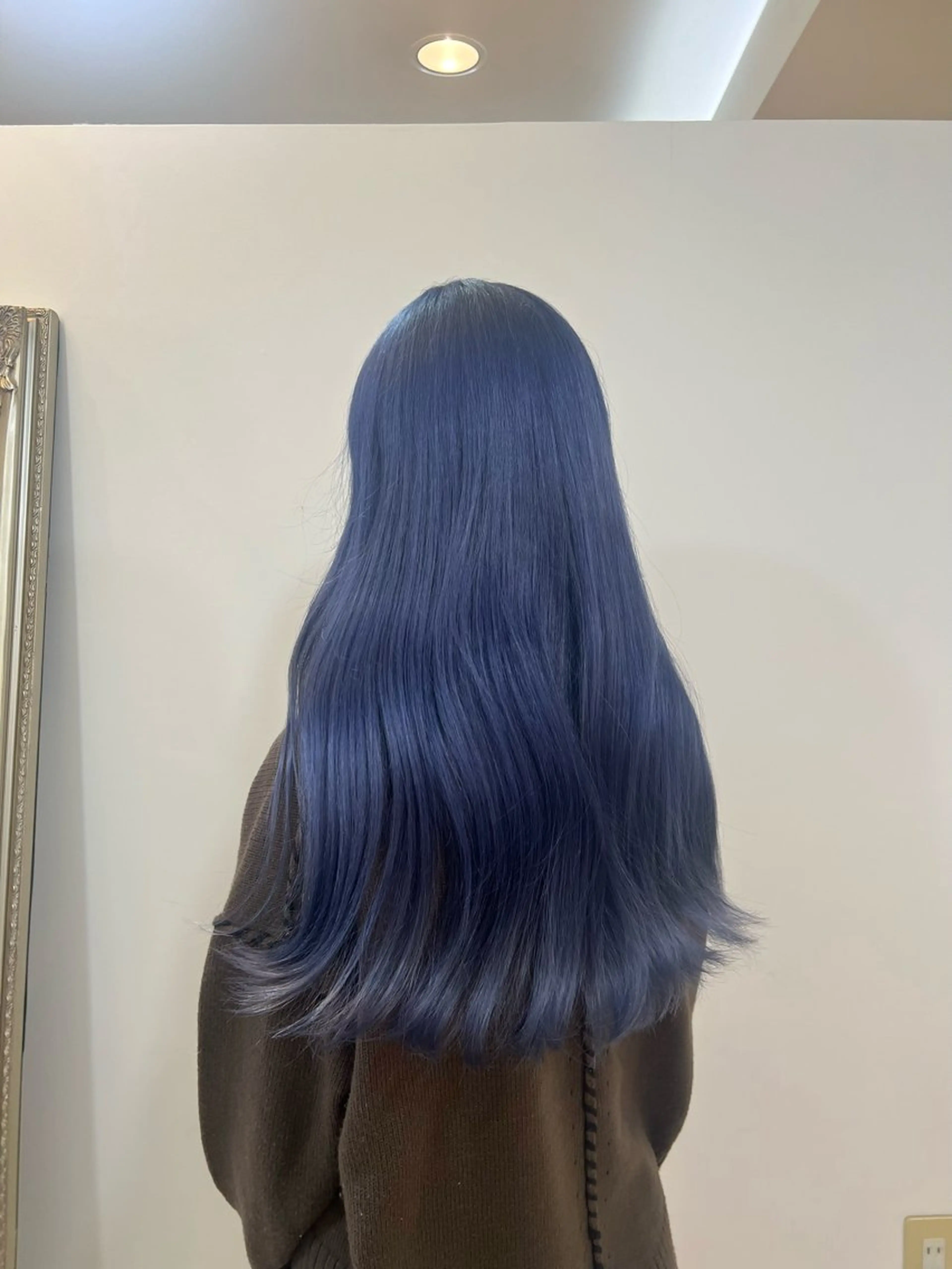 ロング カラー ブリーチ ブルーカラー ネイビーカラー ♡ RIRIAのマツエク・マツパデザイン