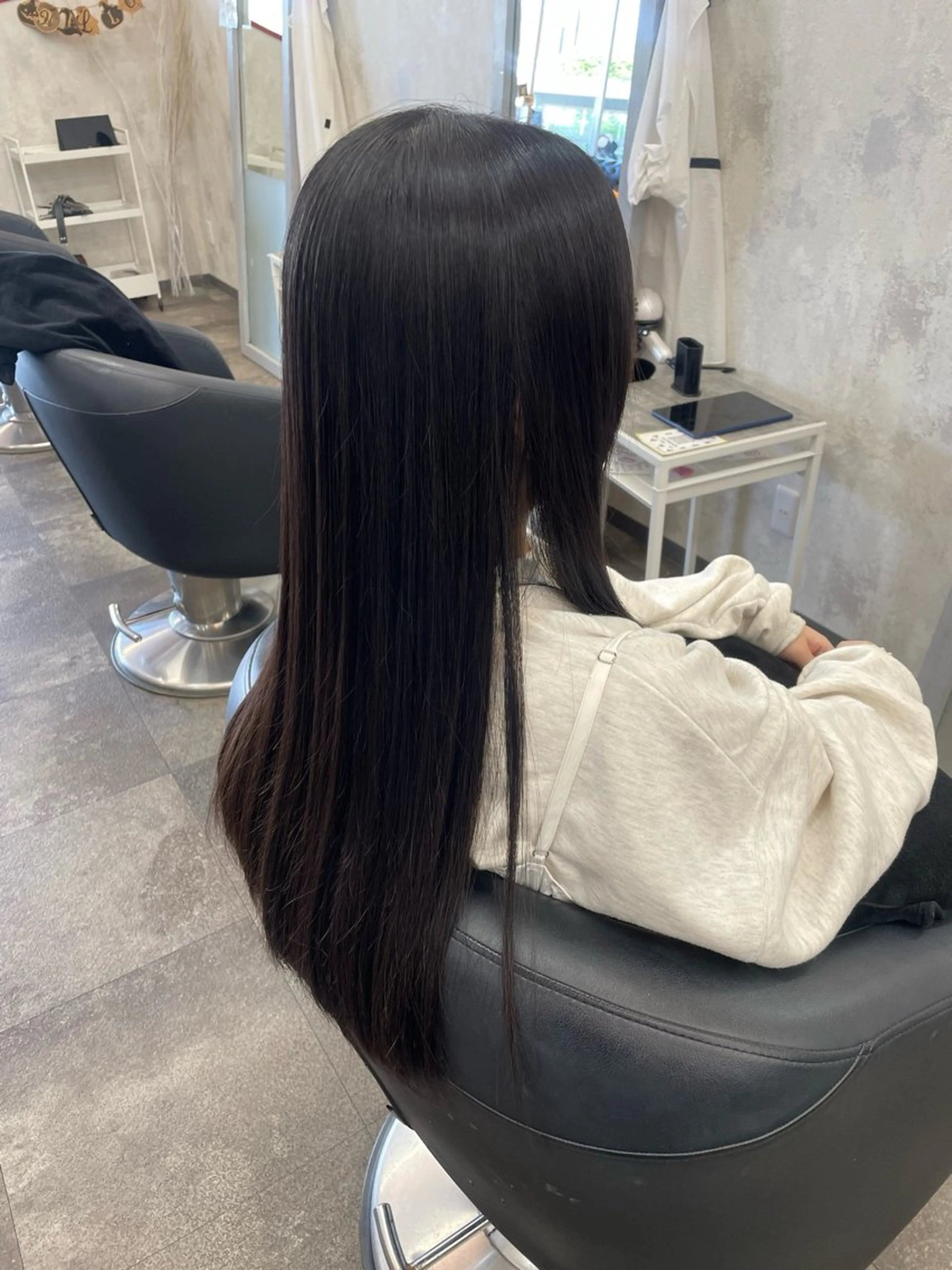 ロング 藤田 麗安のヘアスタイル