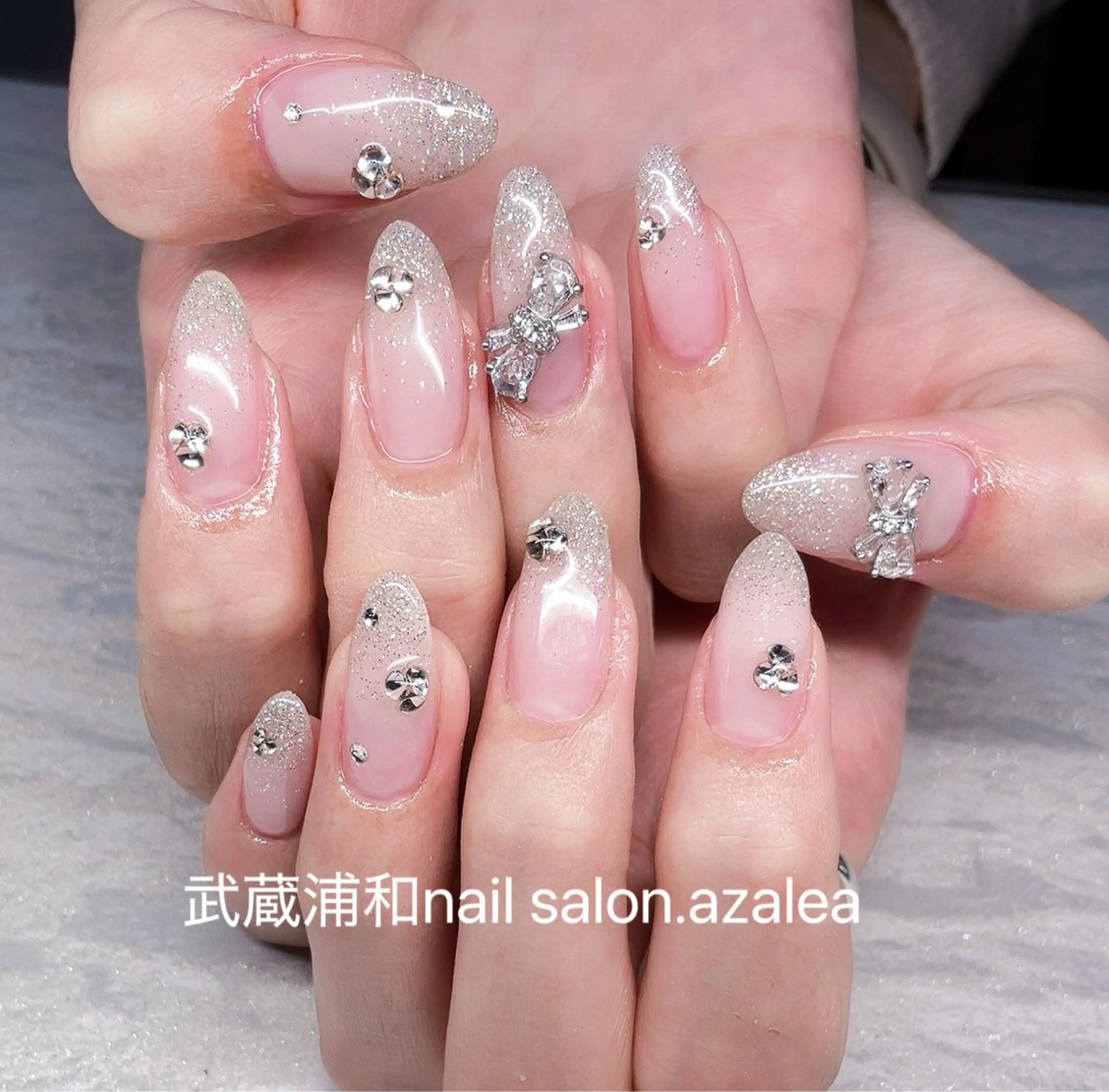 ネイル ハンドネイル R inのネイルデザイン