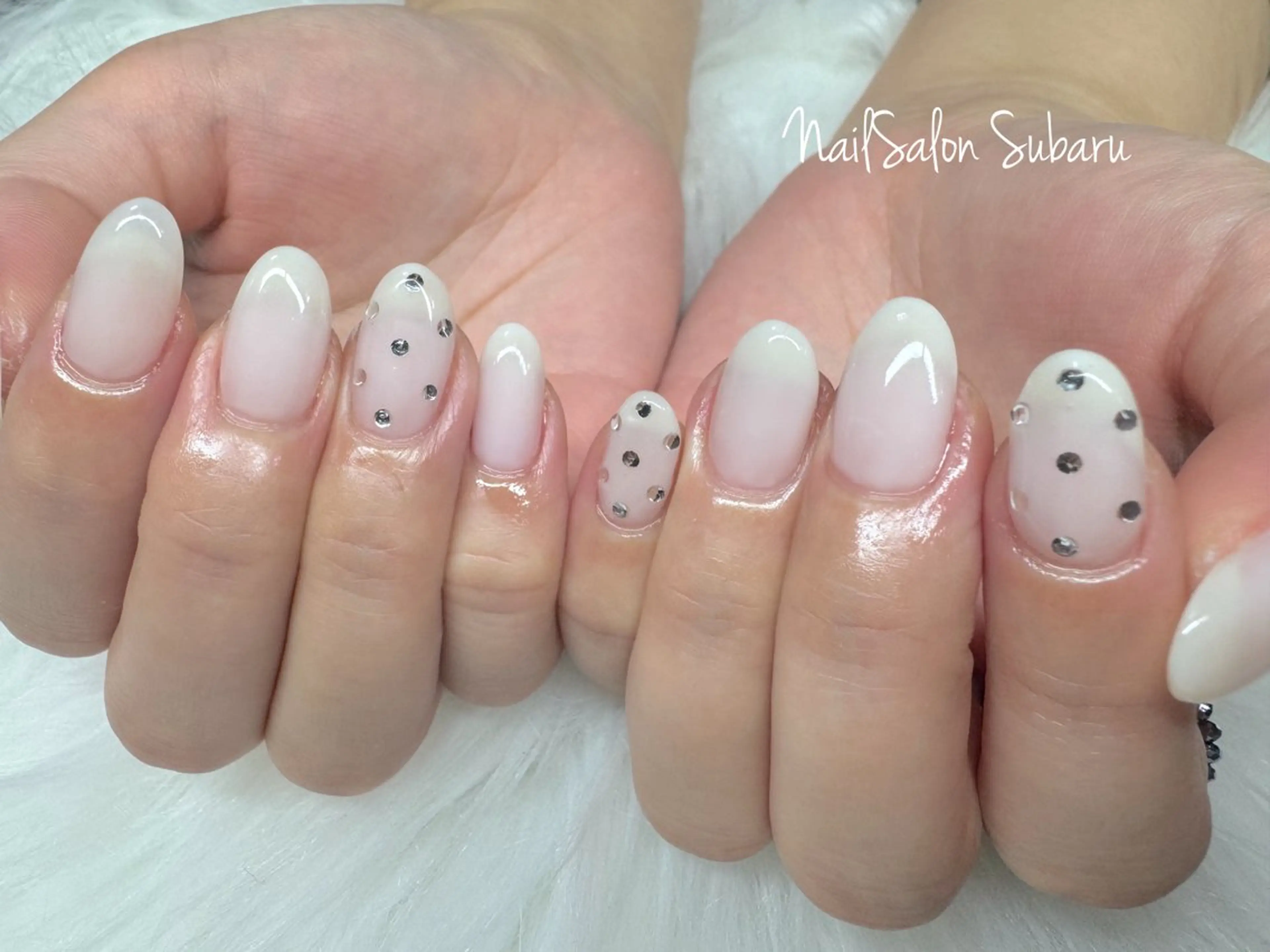ネイル ストーンネイル ハンドネイル Nail Salon Subaruのネイルデザイン