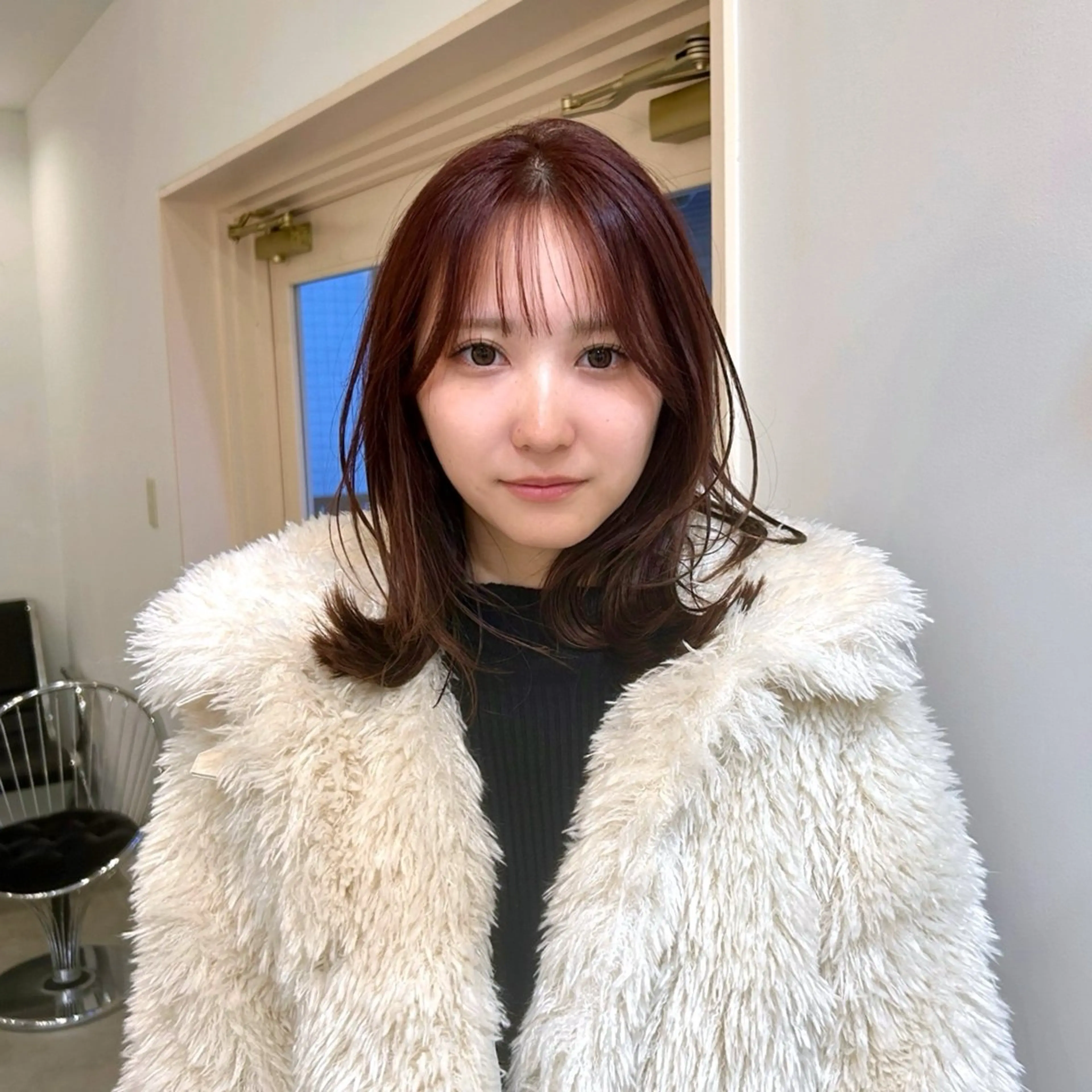 ミディアム 鳥居 愛子のヘアスタイル