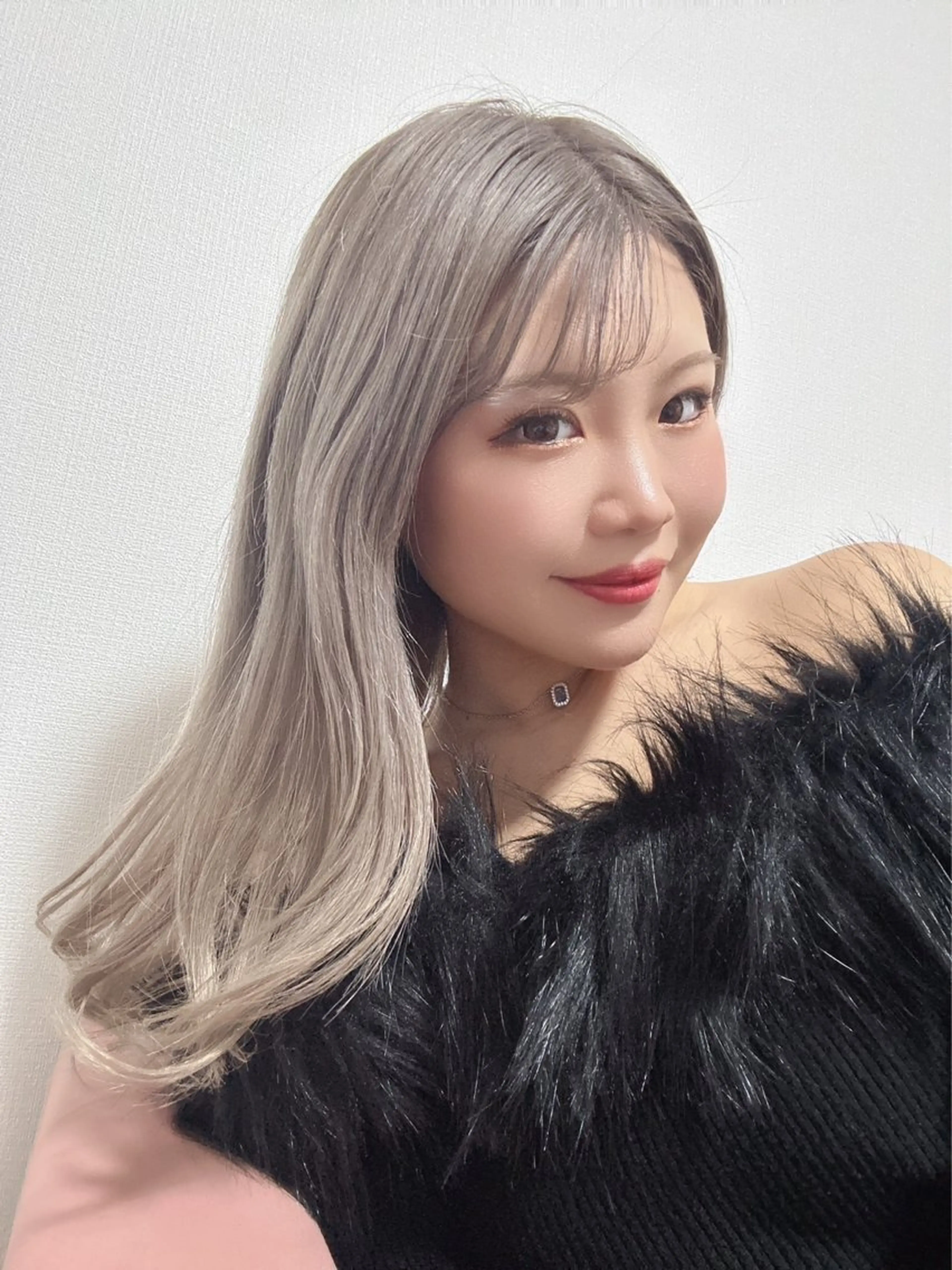 ミディアム カラー ✨最安値✨エクステ カラー🌼つきな🌼のヘアスタイル