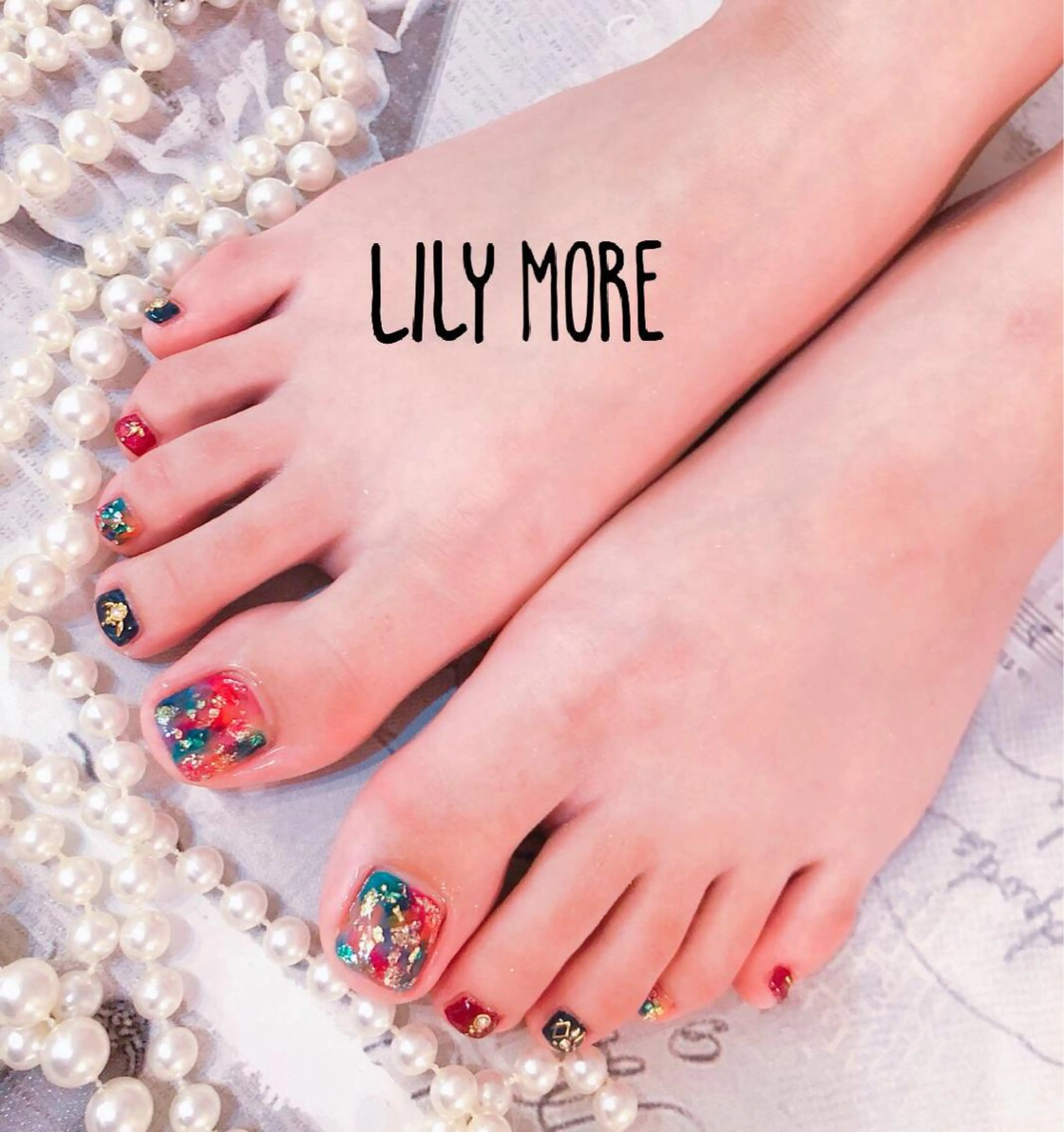 ネイル フットネイル Lily closetのネイルデザイン