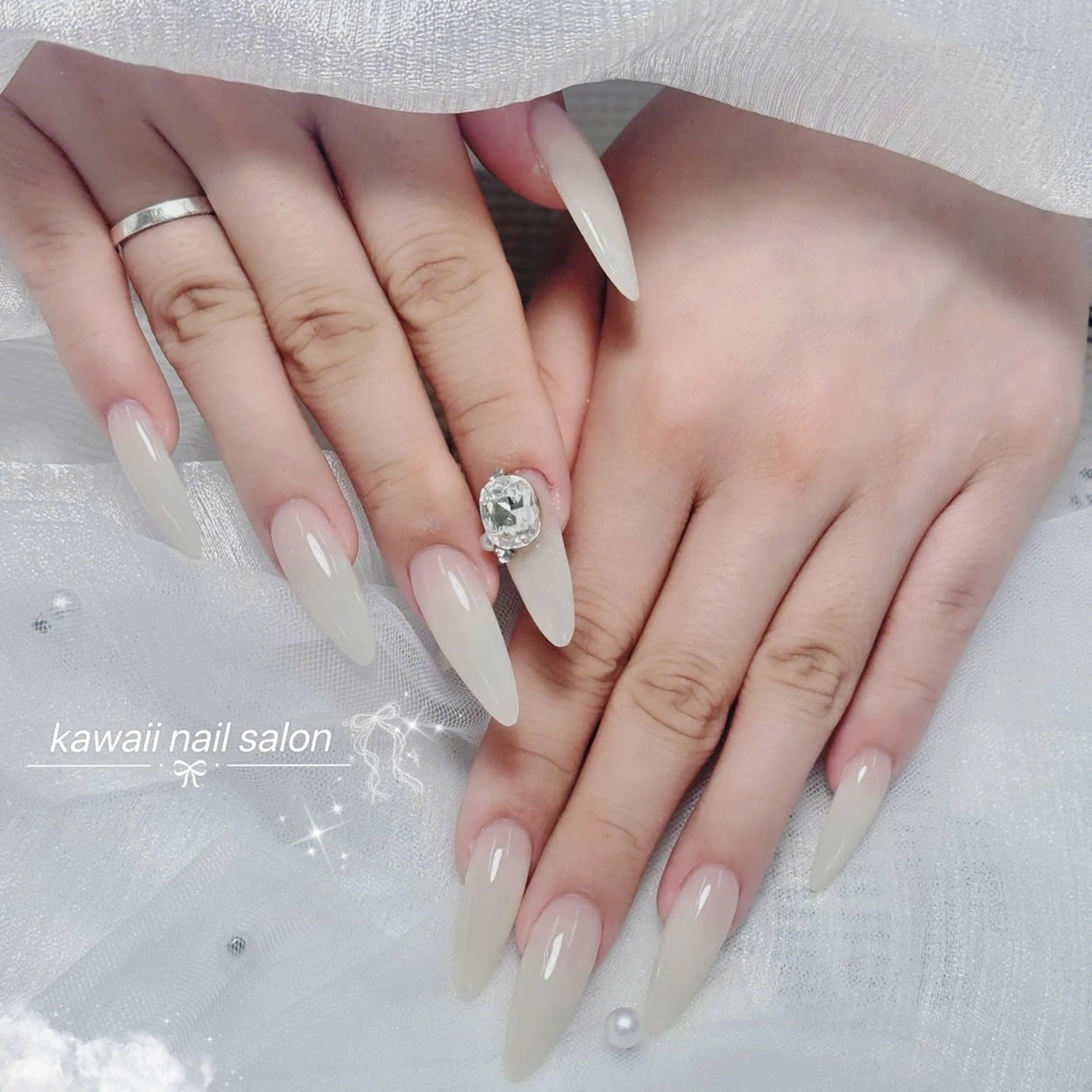 ネイル ジェルネイル 韓国ネイル マグネットネイル 持ち込み ワンカラーネイル ハンドケア Kawaii Nail Salonのネイルデザイン