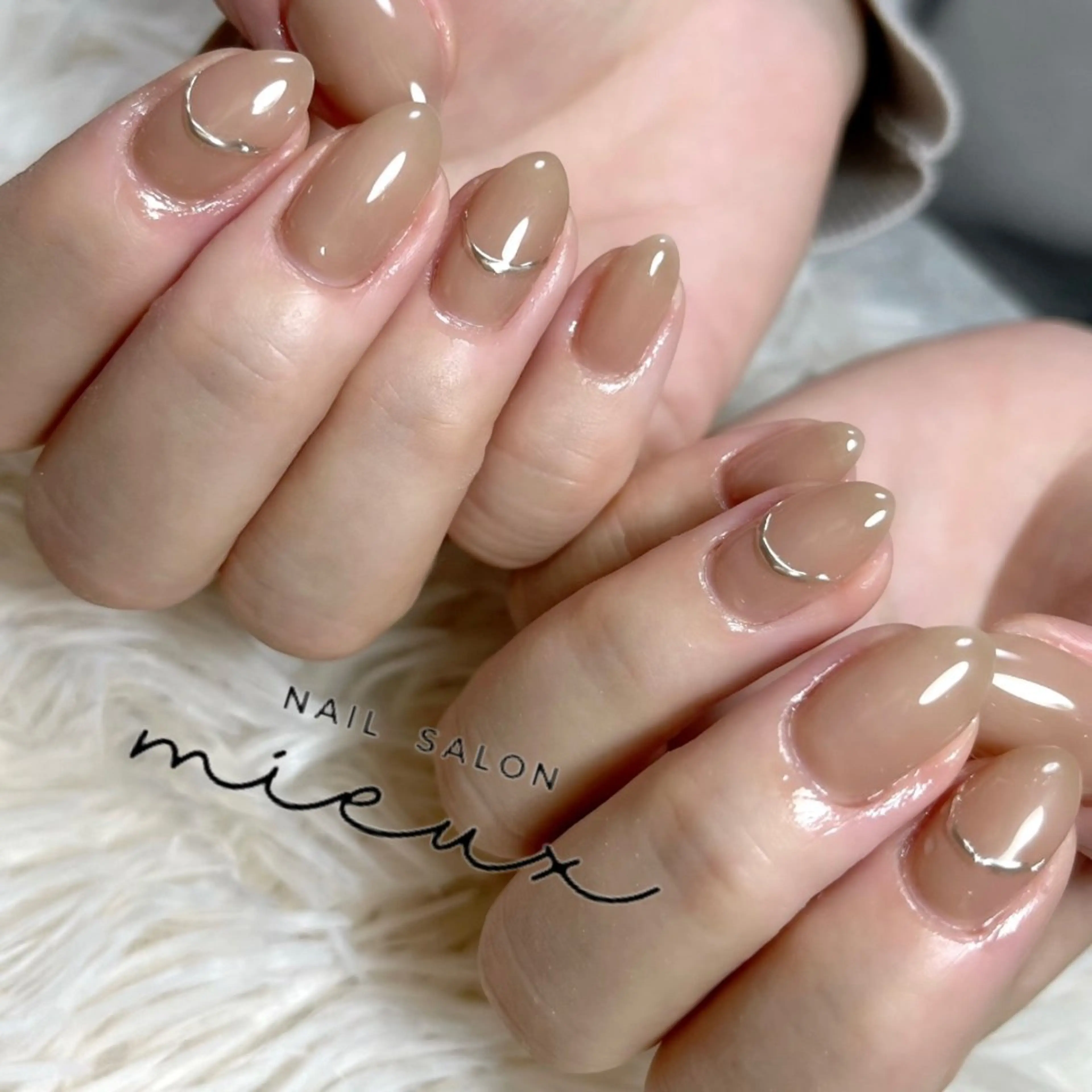 ネイル ミラーネイル ハンドネイル nailsalon mieuxのネイルデザイン