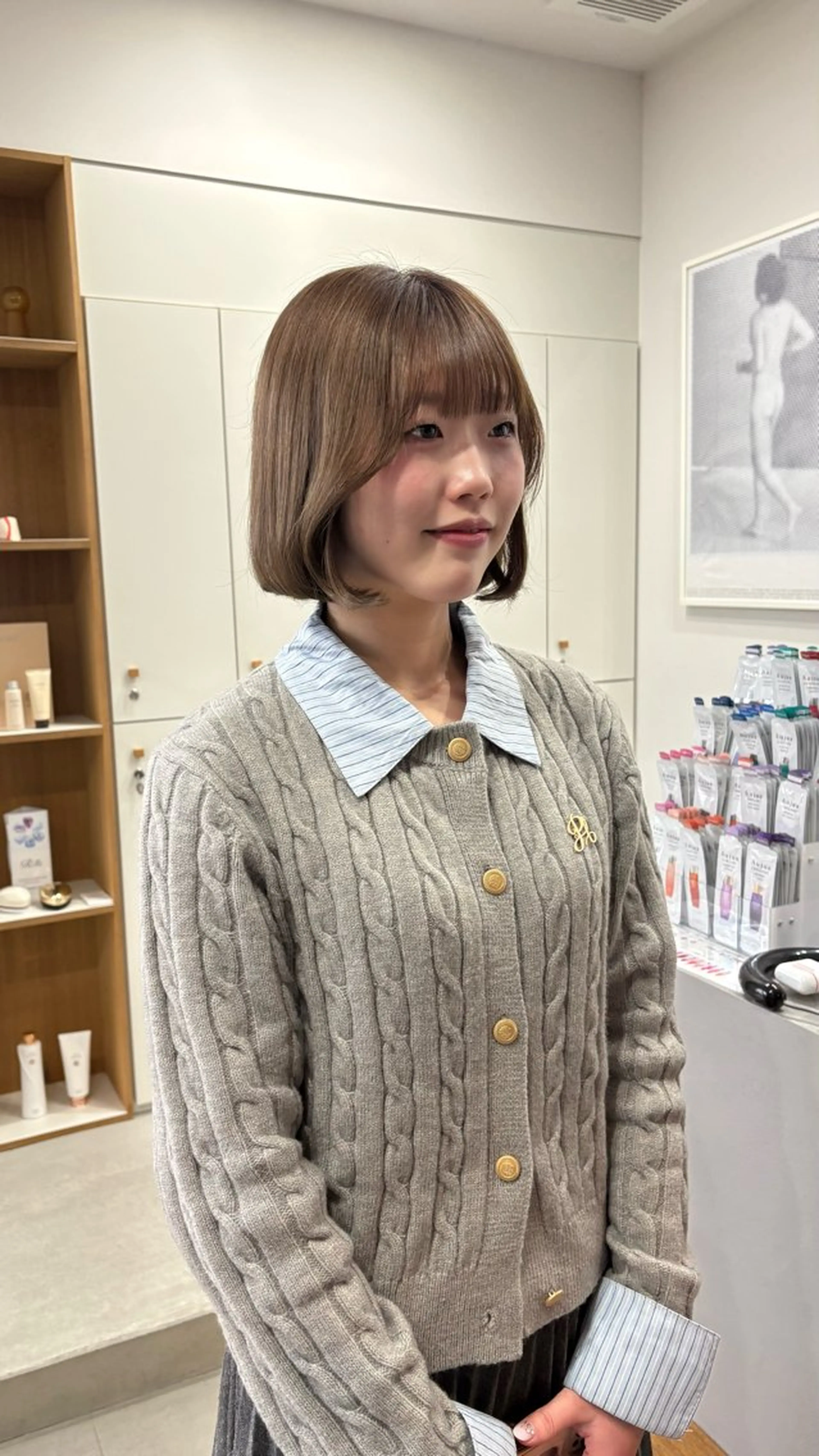 ミディアム カット 🪻韓国カット 🤍yuanのヘアスタイル