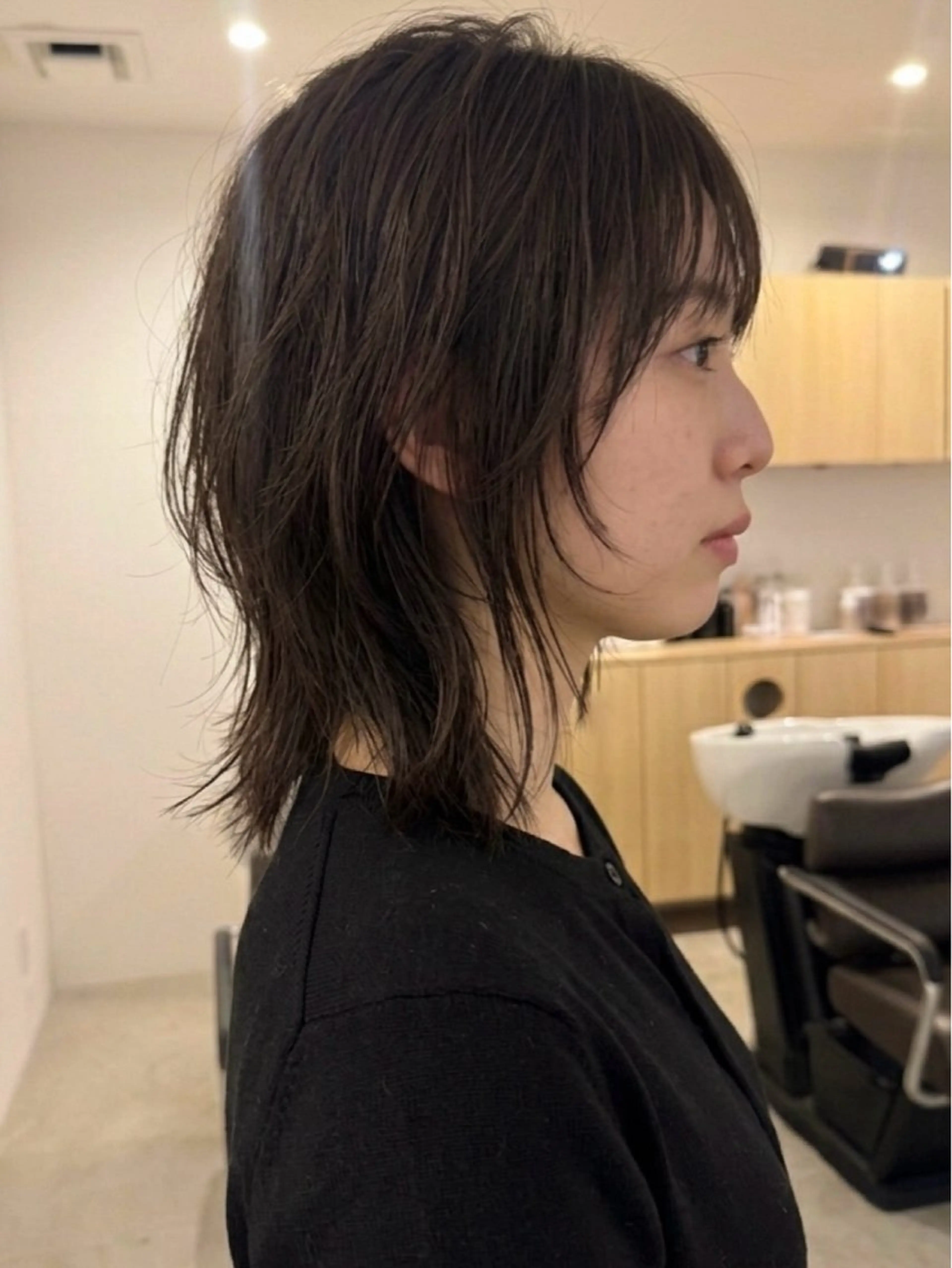 ミディアム ウルフカット カット ヘアカラー RikO *. レイヤー/パーマのヘアスタイル