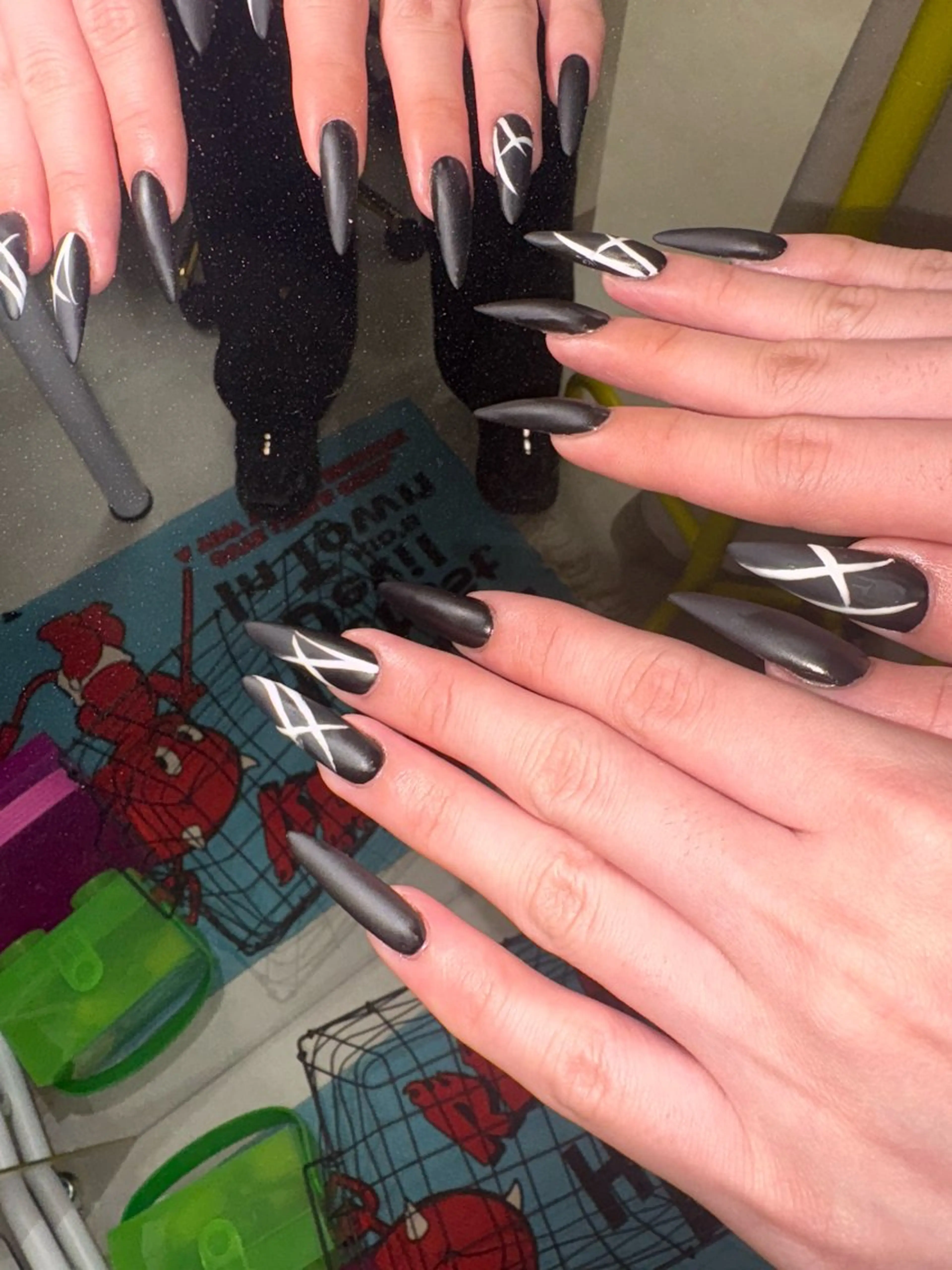 ネイル ロングネイル マットネイル ハンドネイル 33nail✴️栄 スミレ❇️Gel-xのネイルデザイン